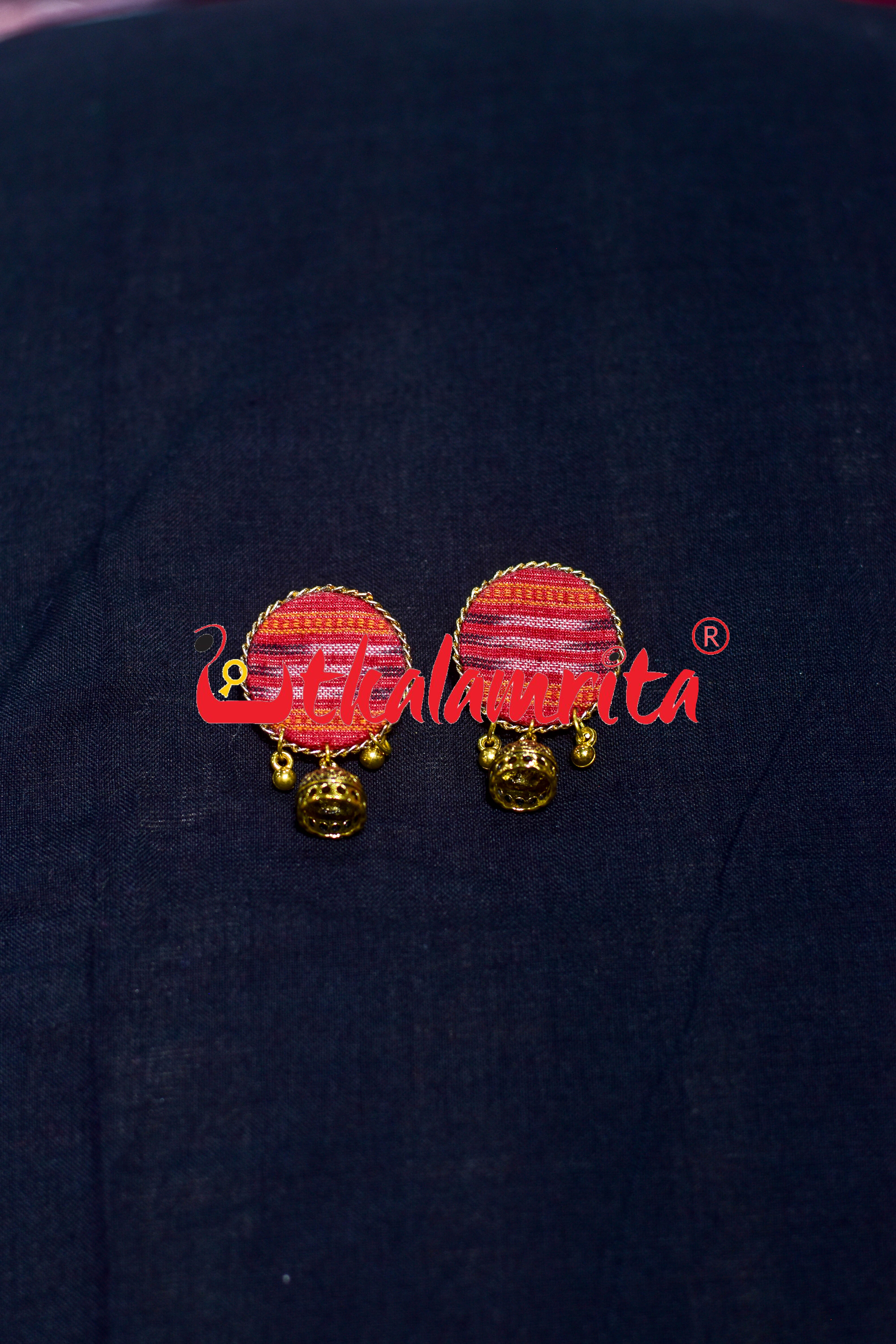 Red Round Ikat Golden Necklace Set