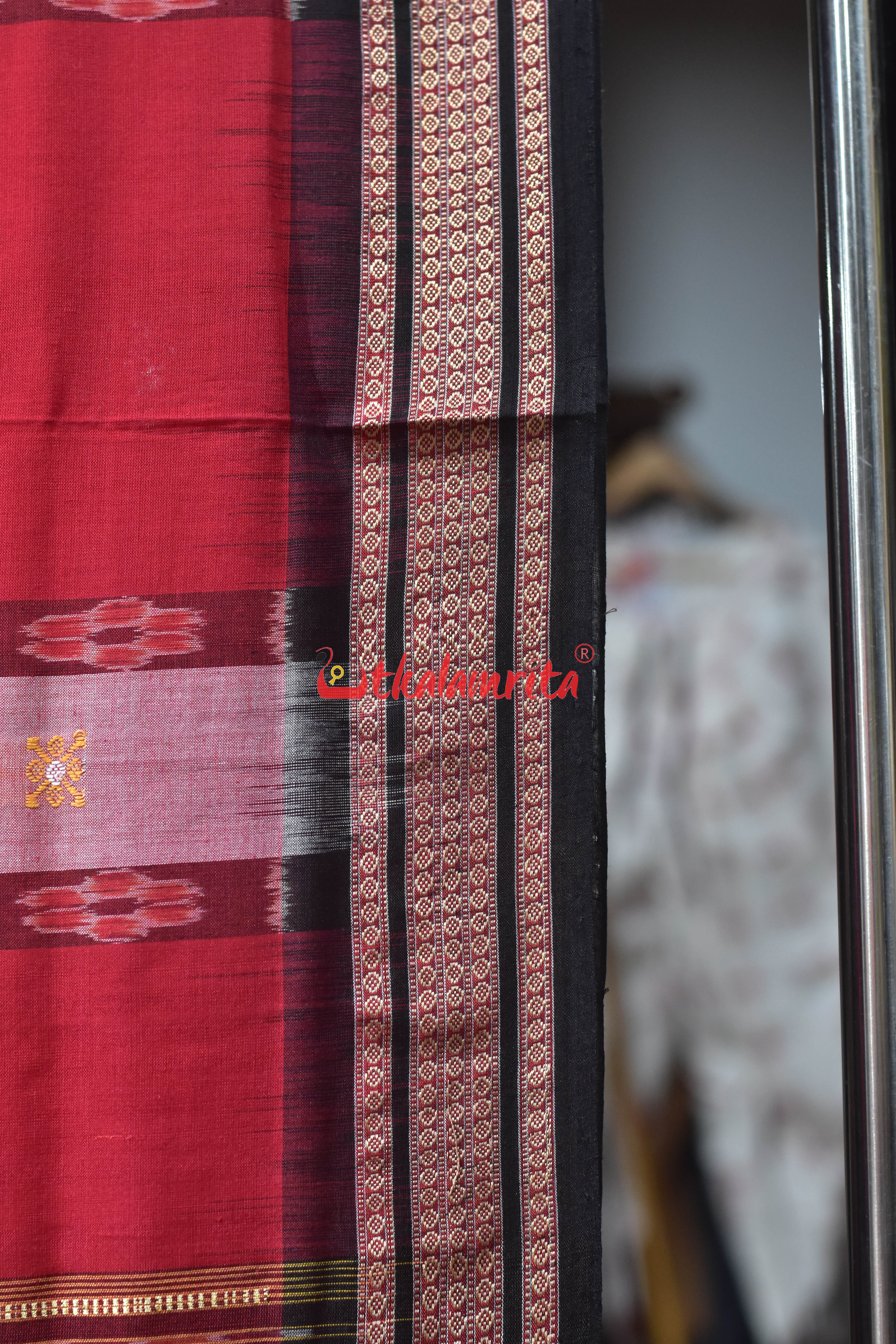 Red Flower Pere Bandha Bomkai Cotton Saree