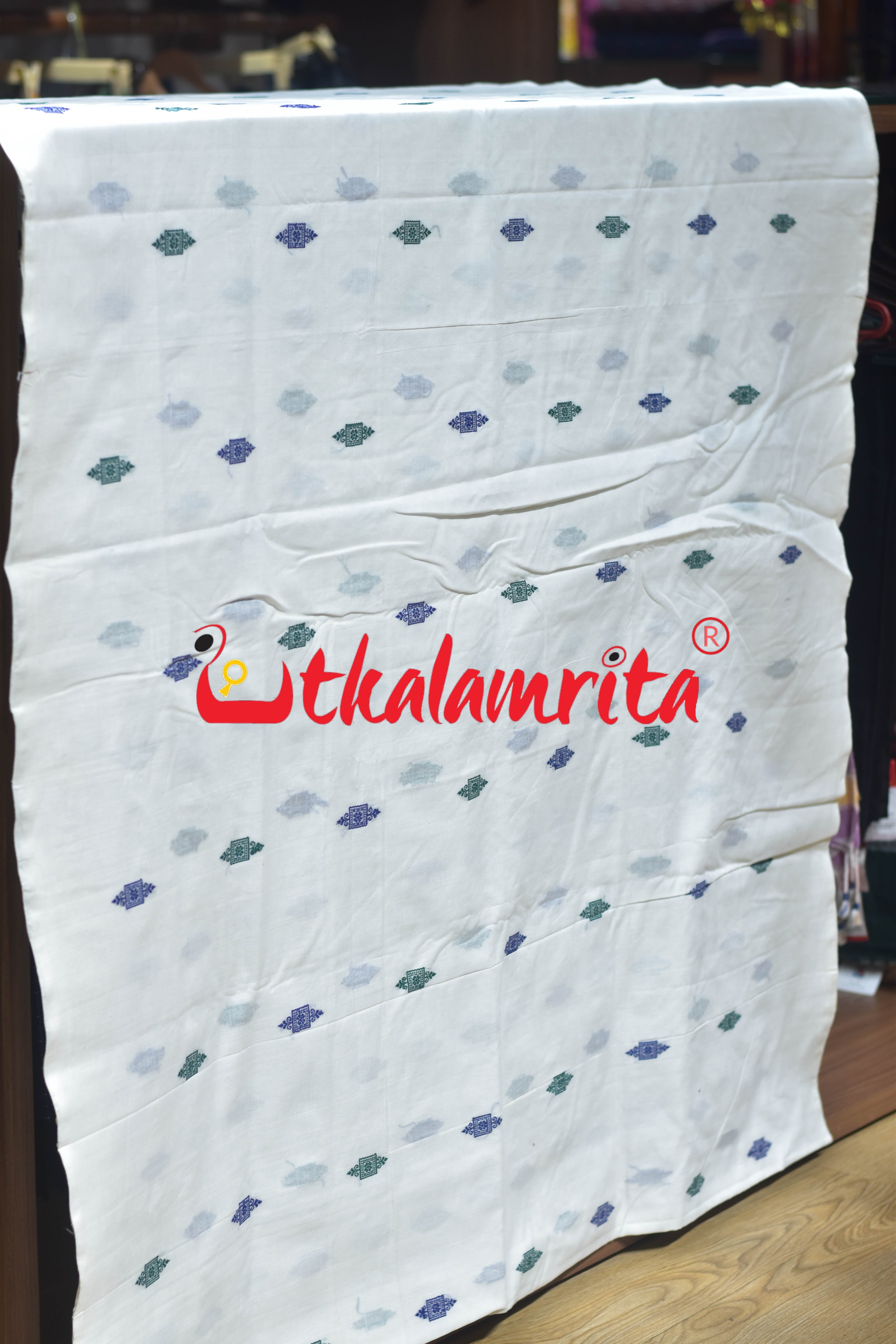 White Flower Buti Bomkai Cotton (Fabric)