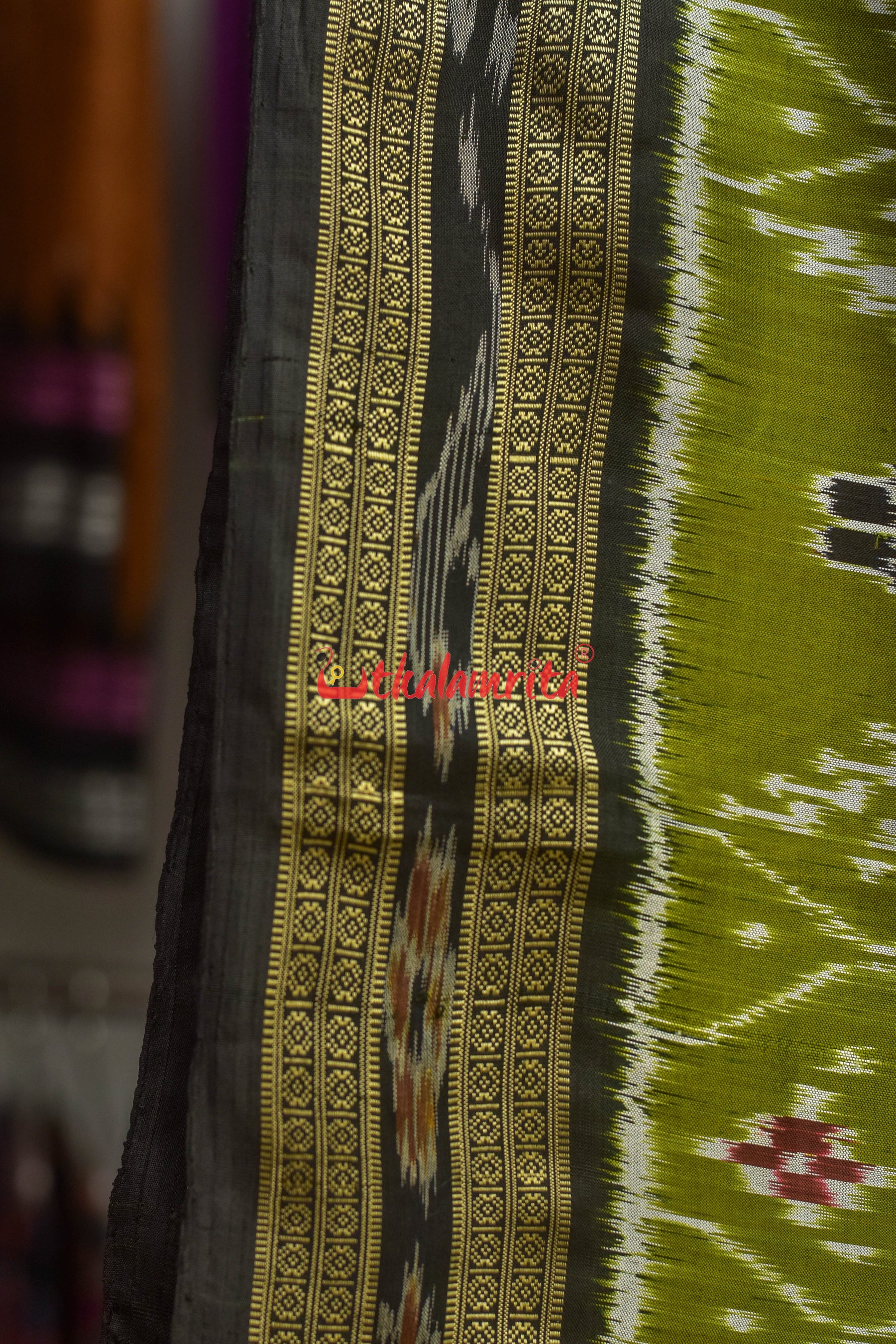 Siuli Tira Phula Khandua Silk Saree