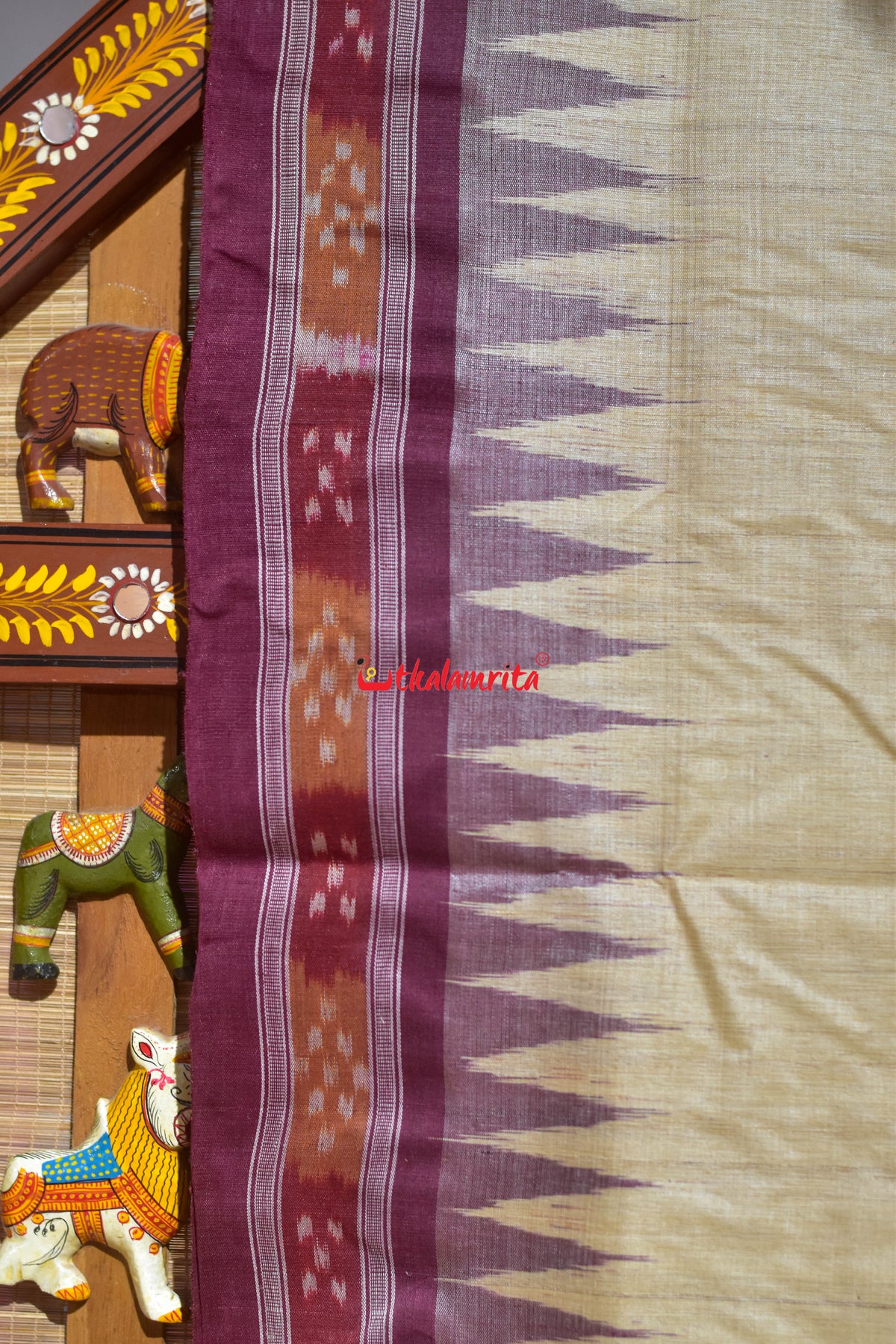 Natural Maroon Border Pasapali Gopalpur Tussar Silk Saree