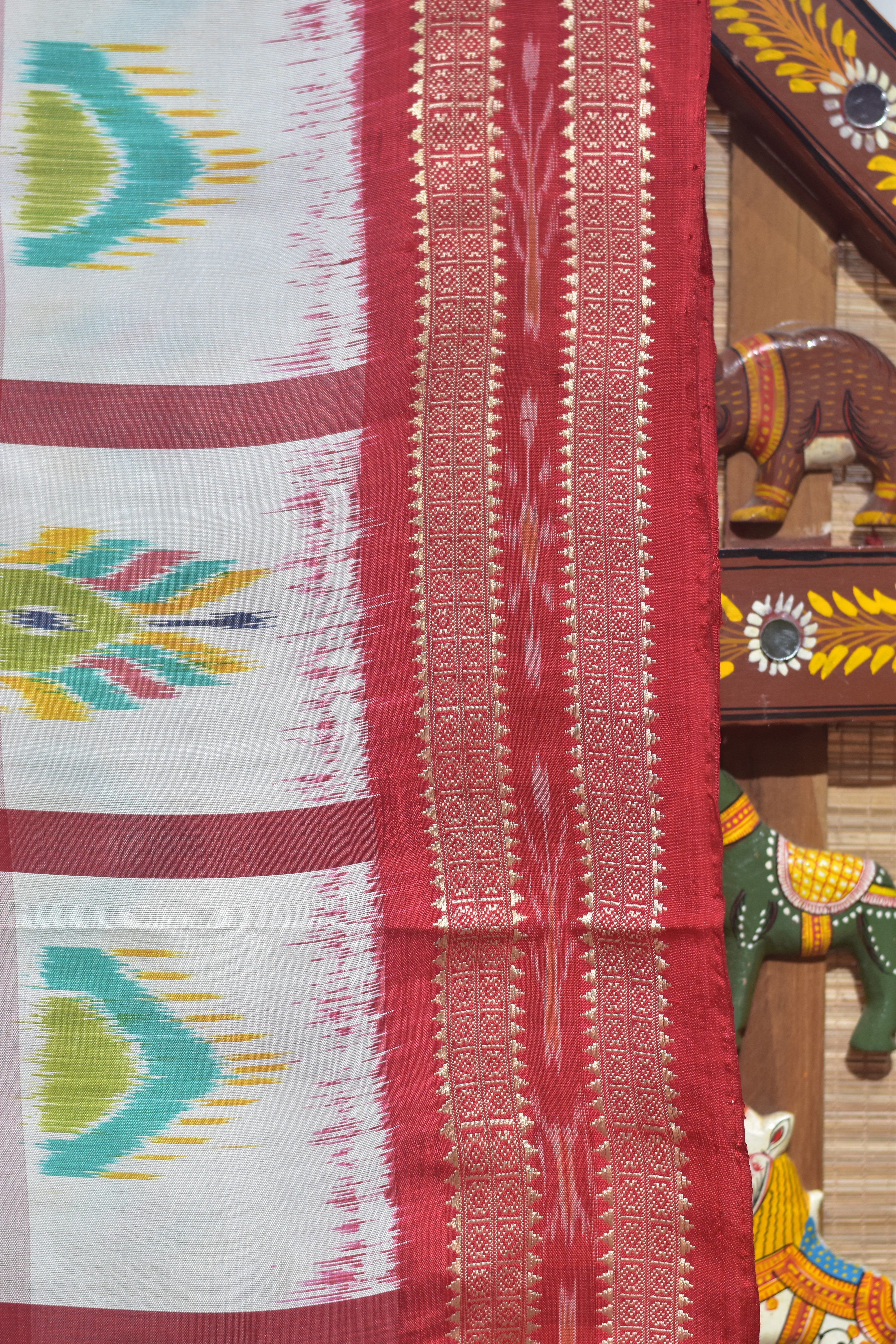 White Red Nabakothi Silk Saree