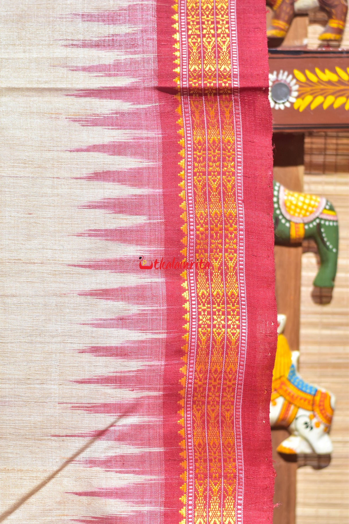 Middle Check Red Fish Border Gopalpur Tussar Silk Saree