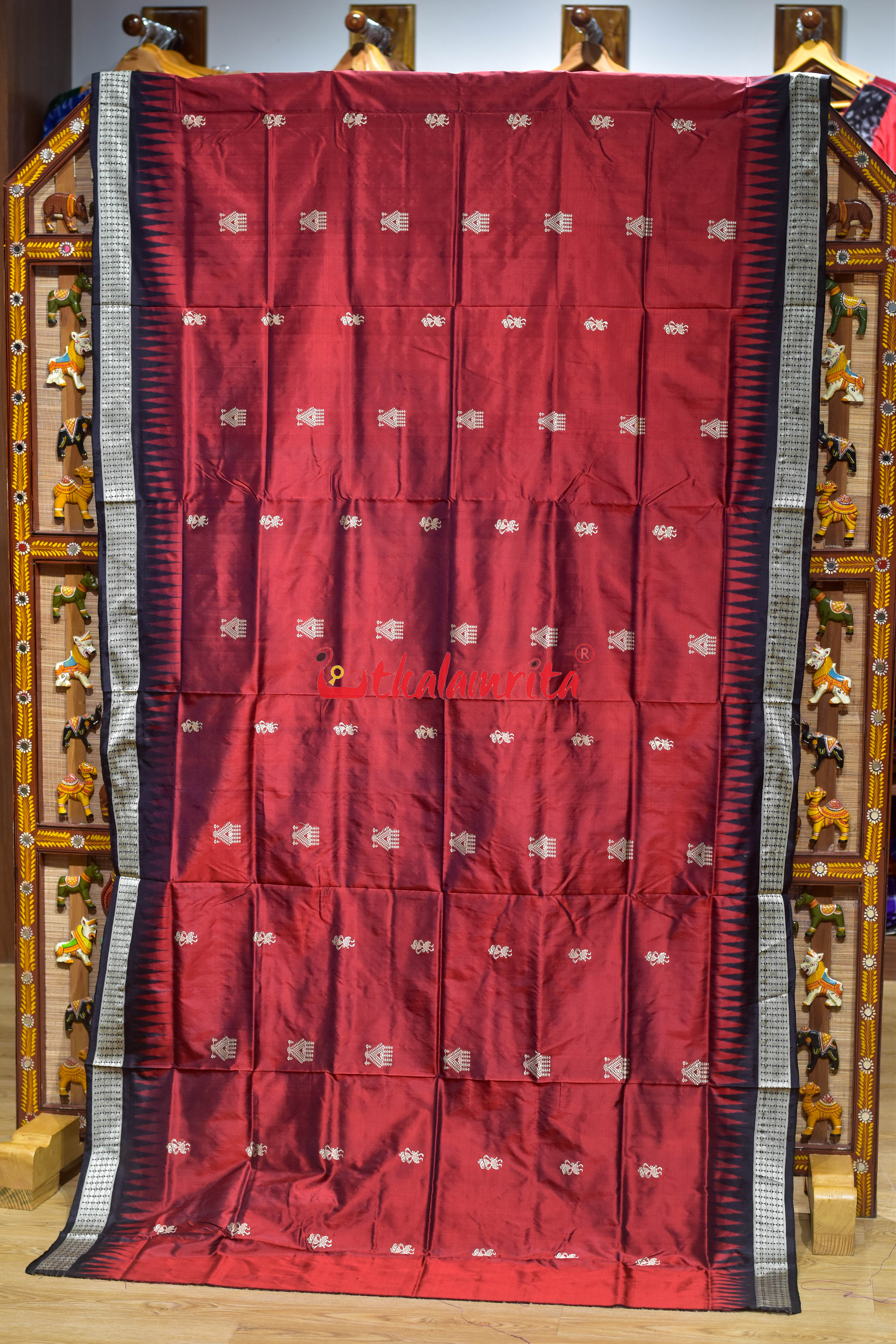 Red Black Body Mukuta Bomkai Silk Saree