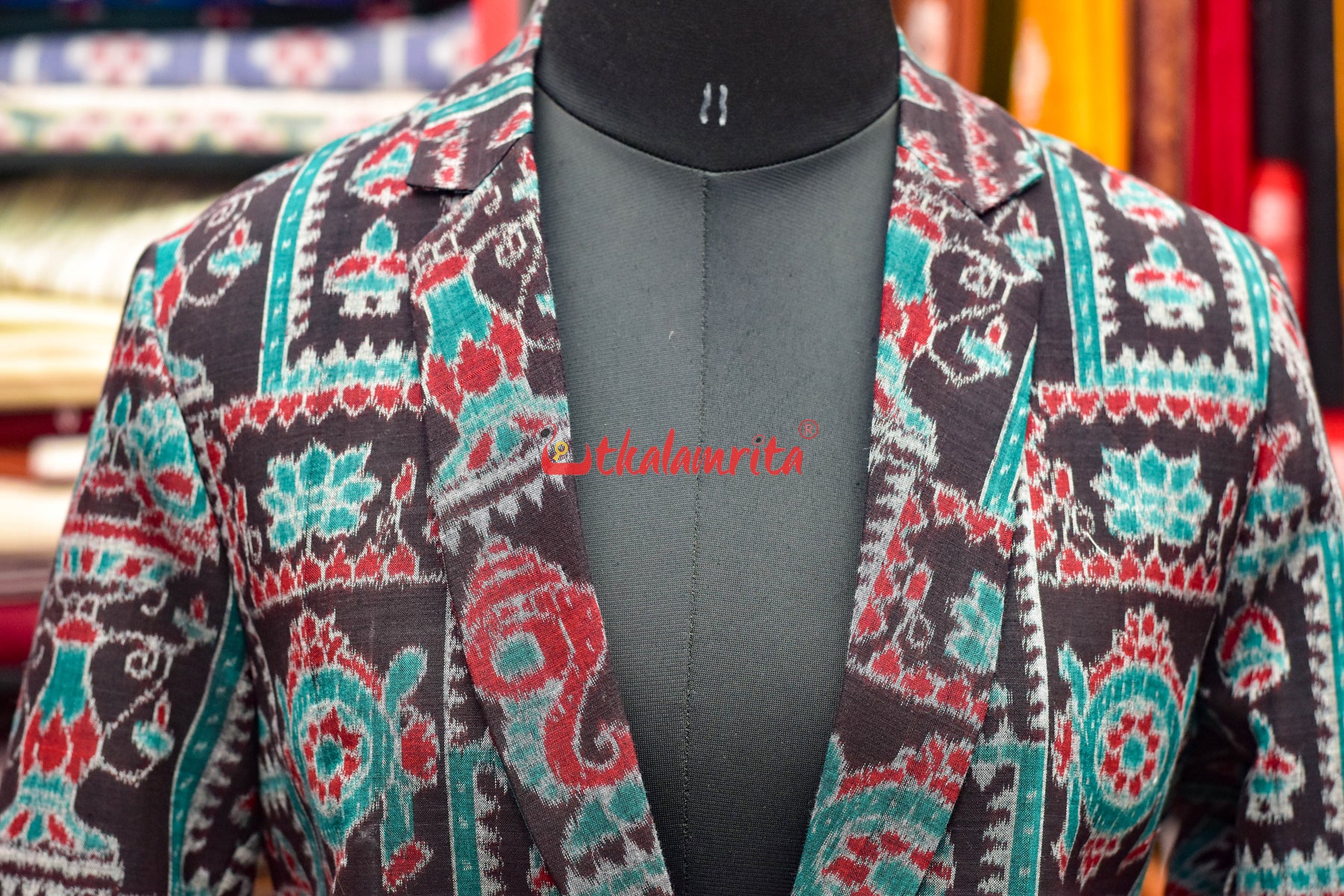 Black Sankha & Flowers (Ladies' Long Blazer)
