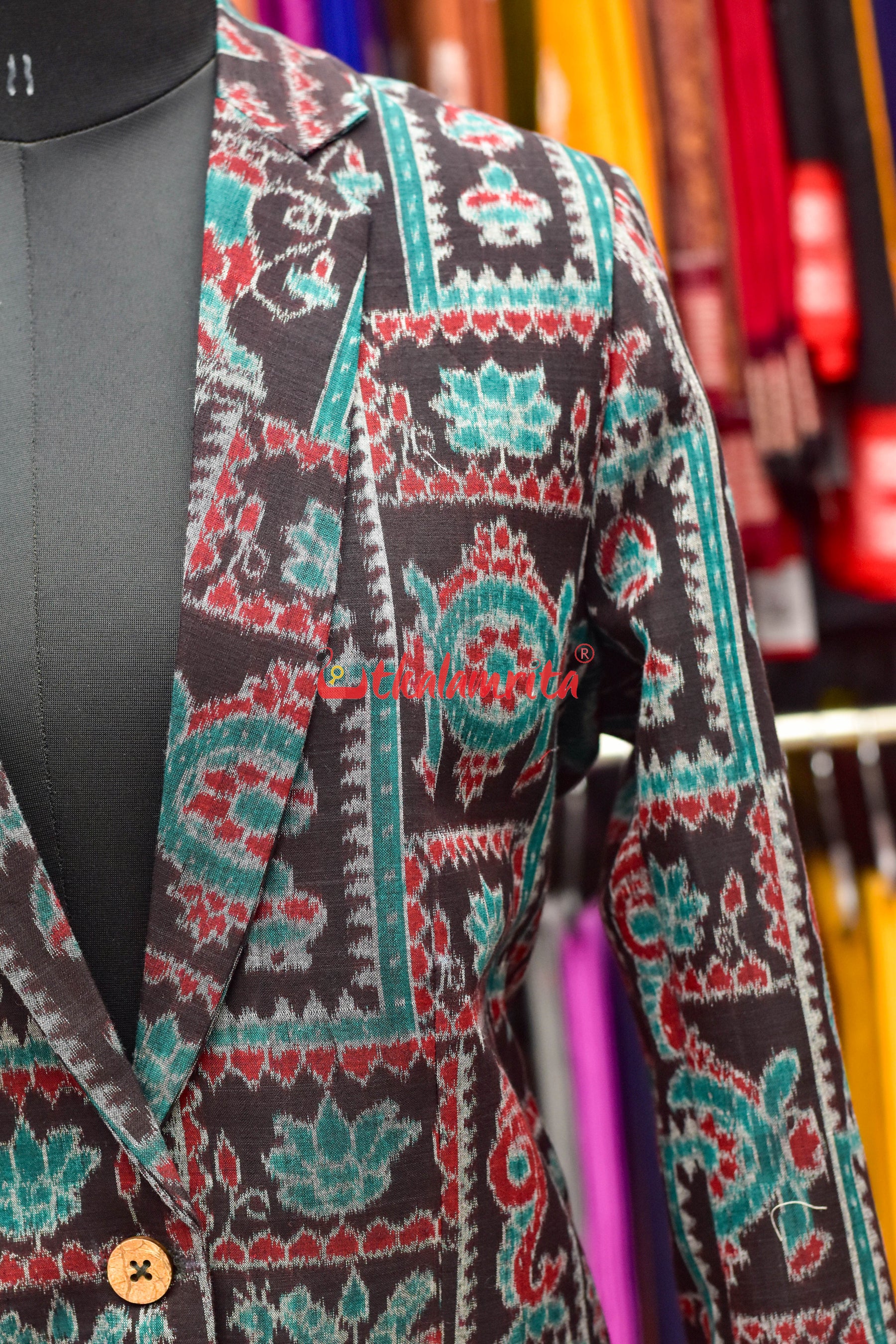 Black Sankha & Flowers (Ladies' Long Blazer)