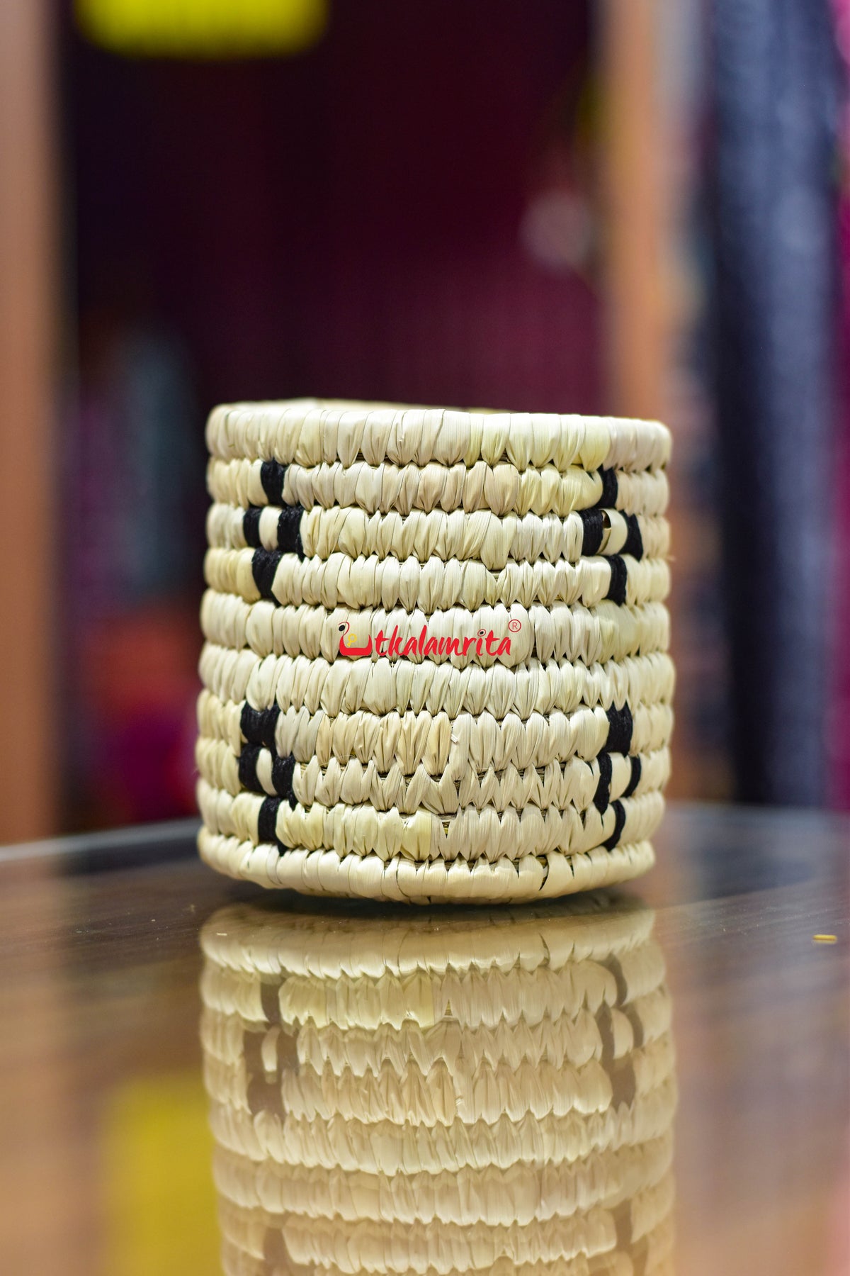 Sabai Grass Black Pasapali Pen Stand