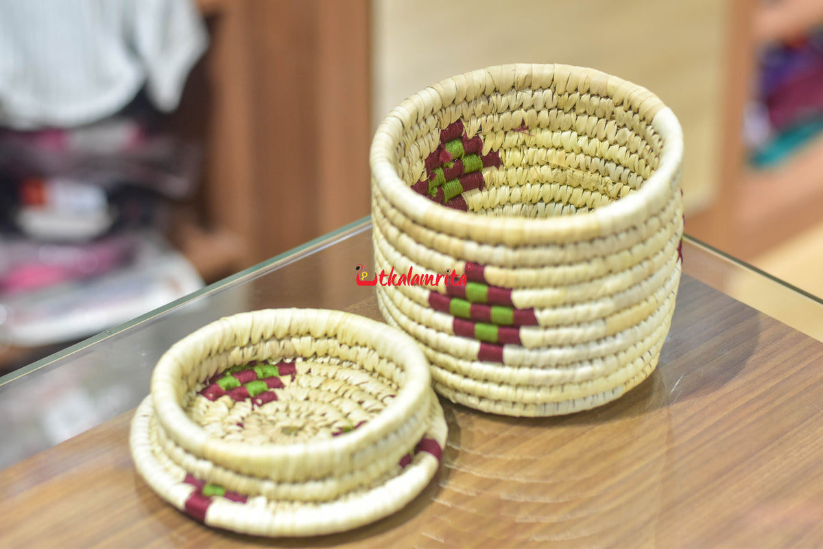 Natural Maroon Mehendi Pasapali Choco Box
