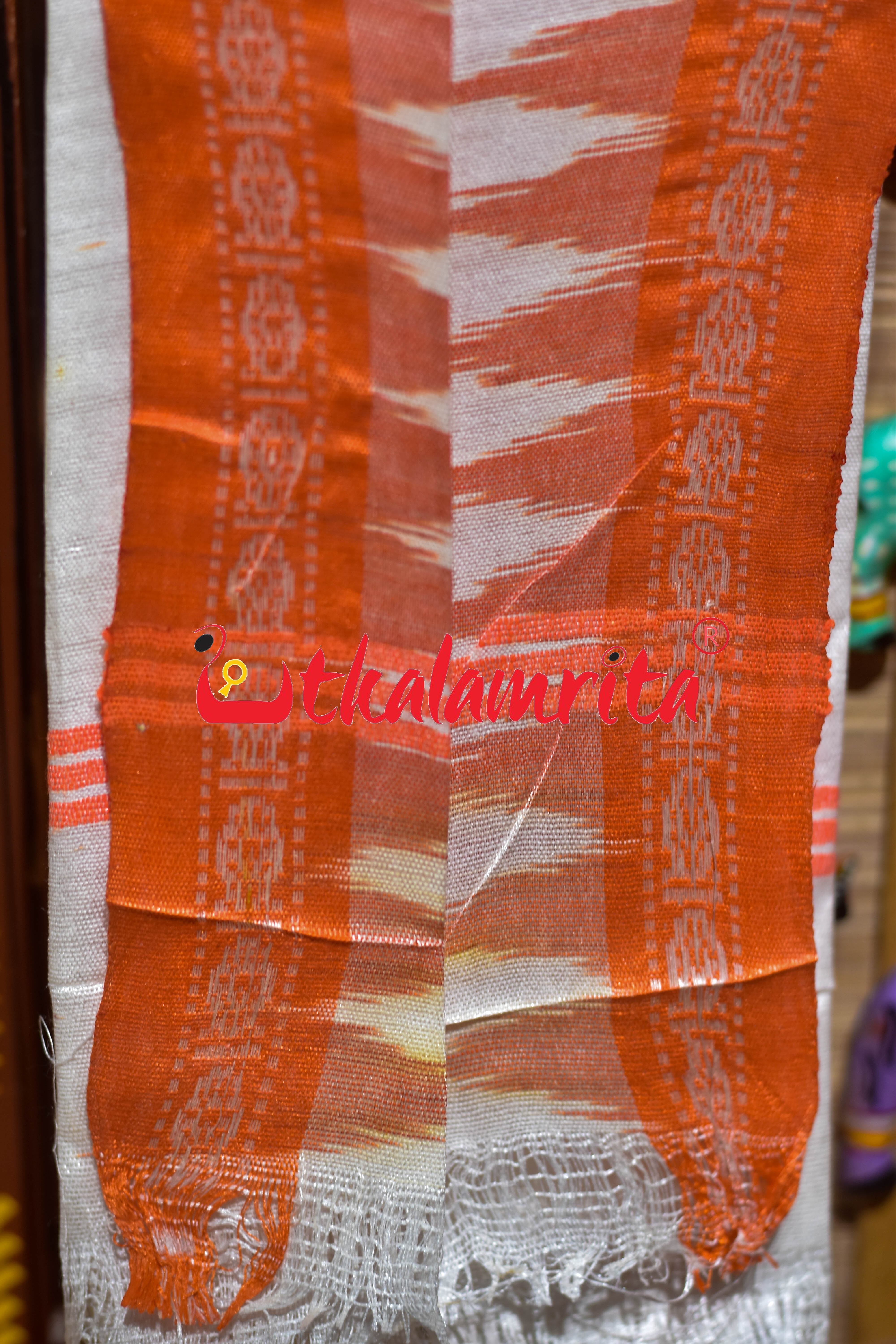 White Orange Doby (Uttaria)