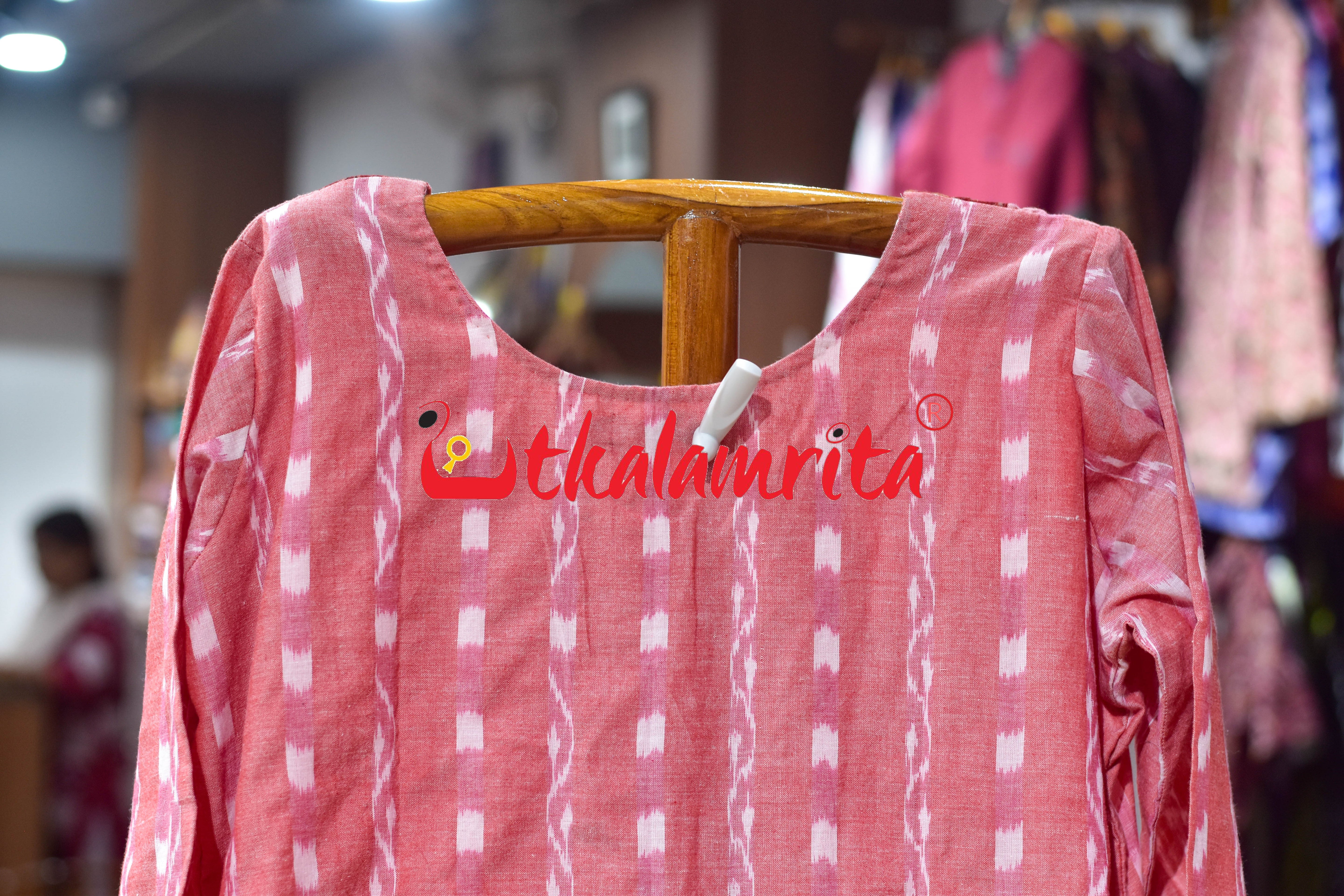 Peach Tipa Mala Padma Sankha (Ladies' Kurti)