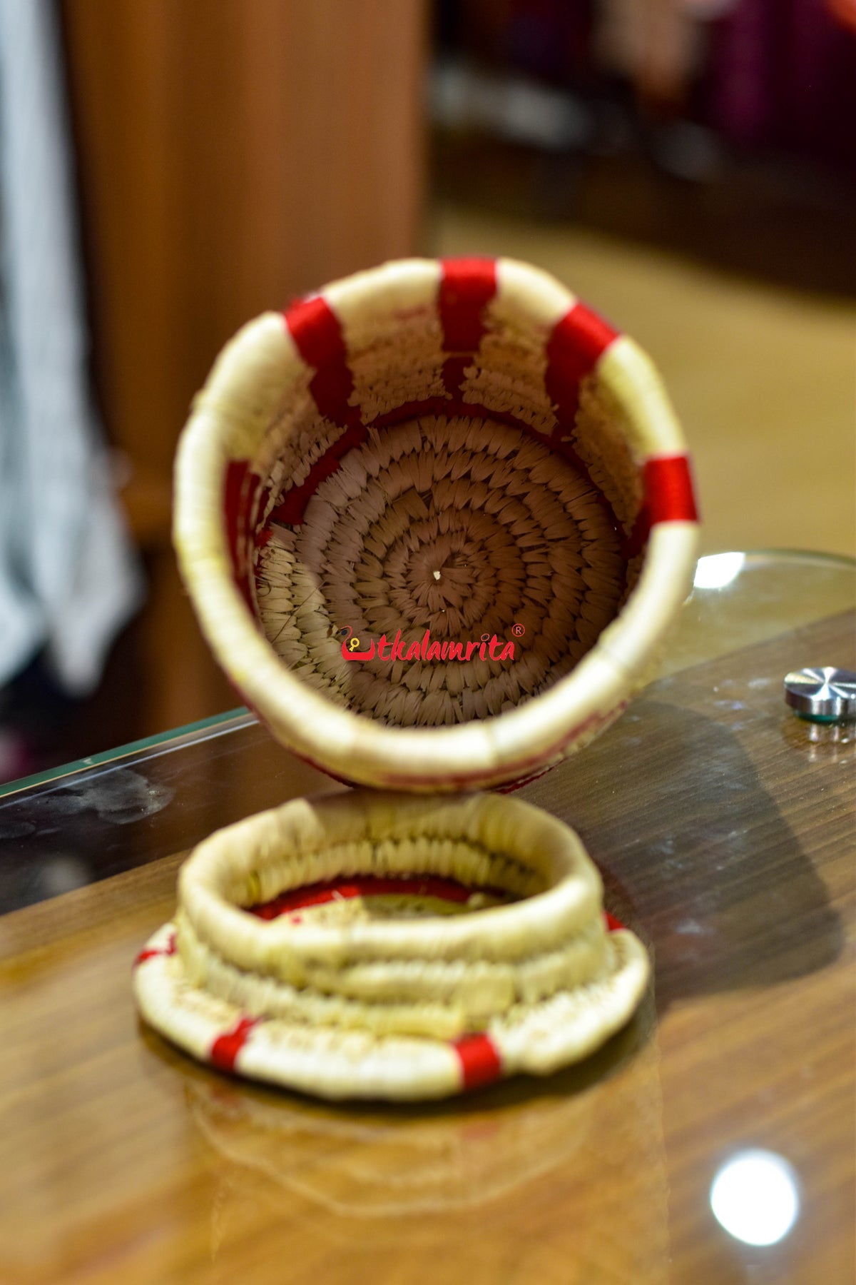 Sabai Grass Red Binding Box