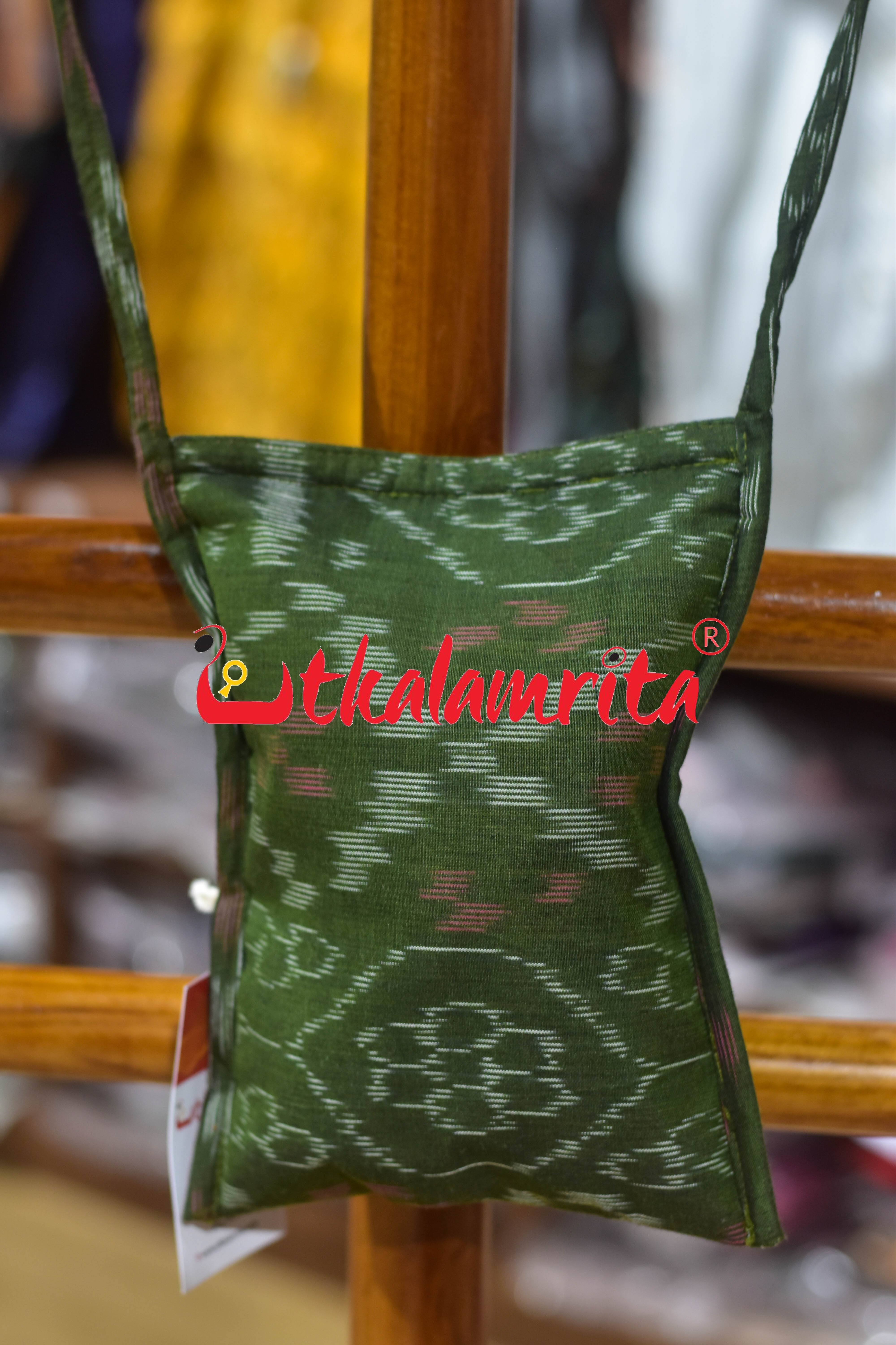 Mehndi Wavy Flower Bandha Mobile Sling Bag