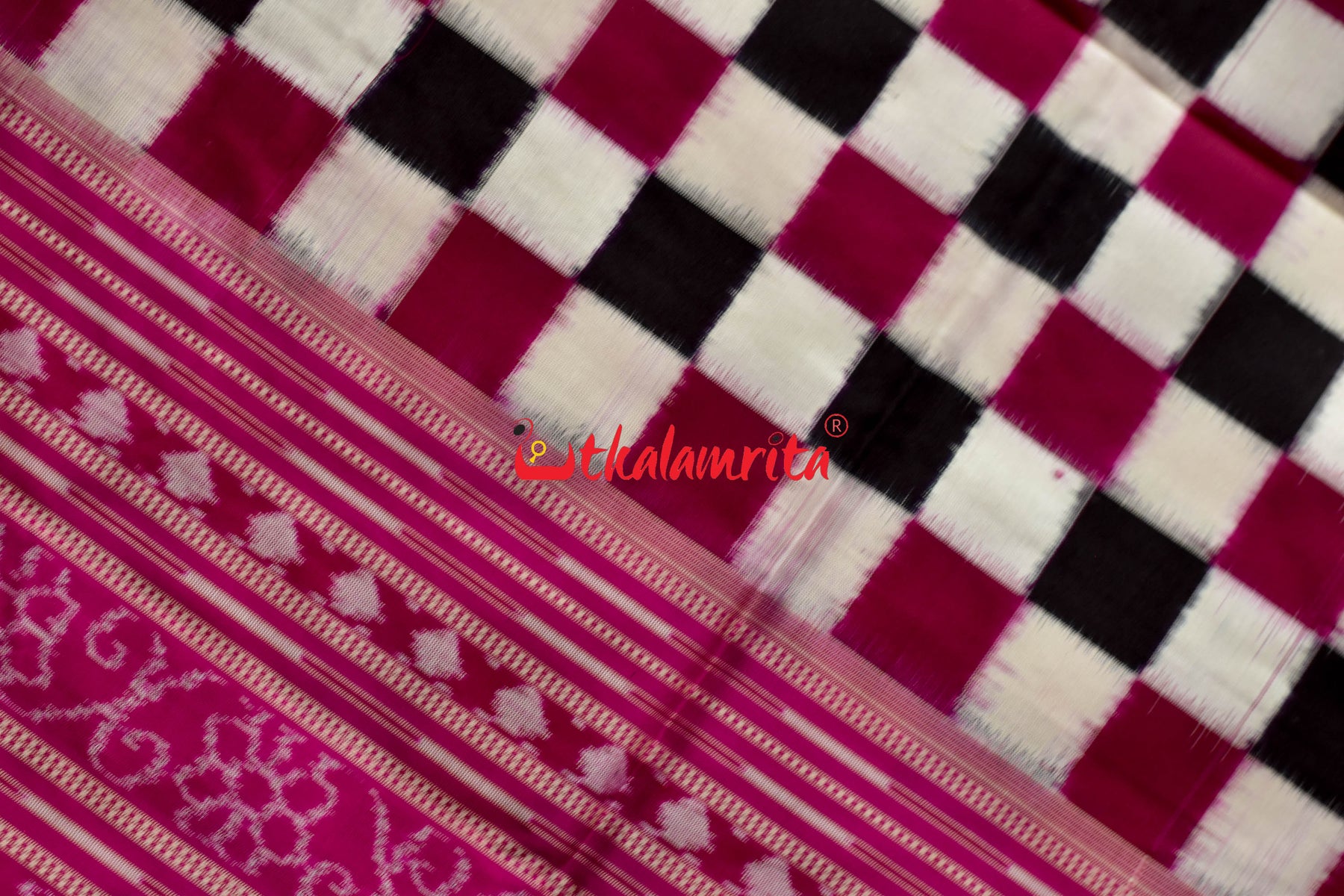 Total Pasapali Magenta Sambalpuri Silk Saree