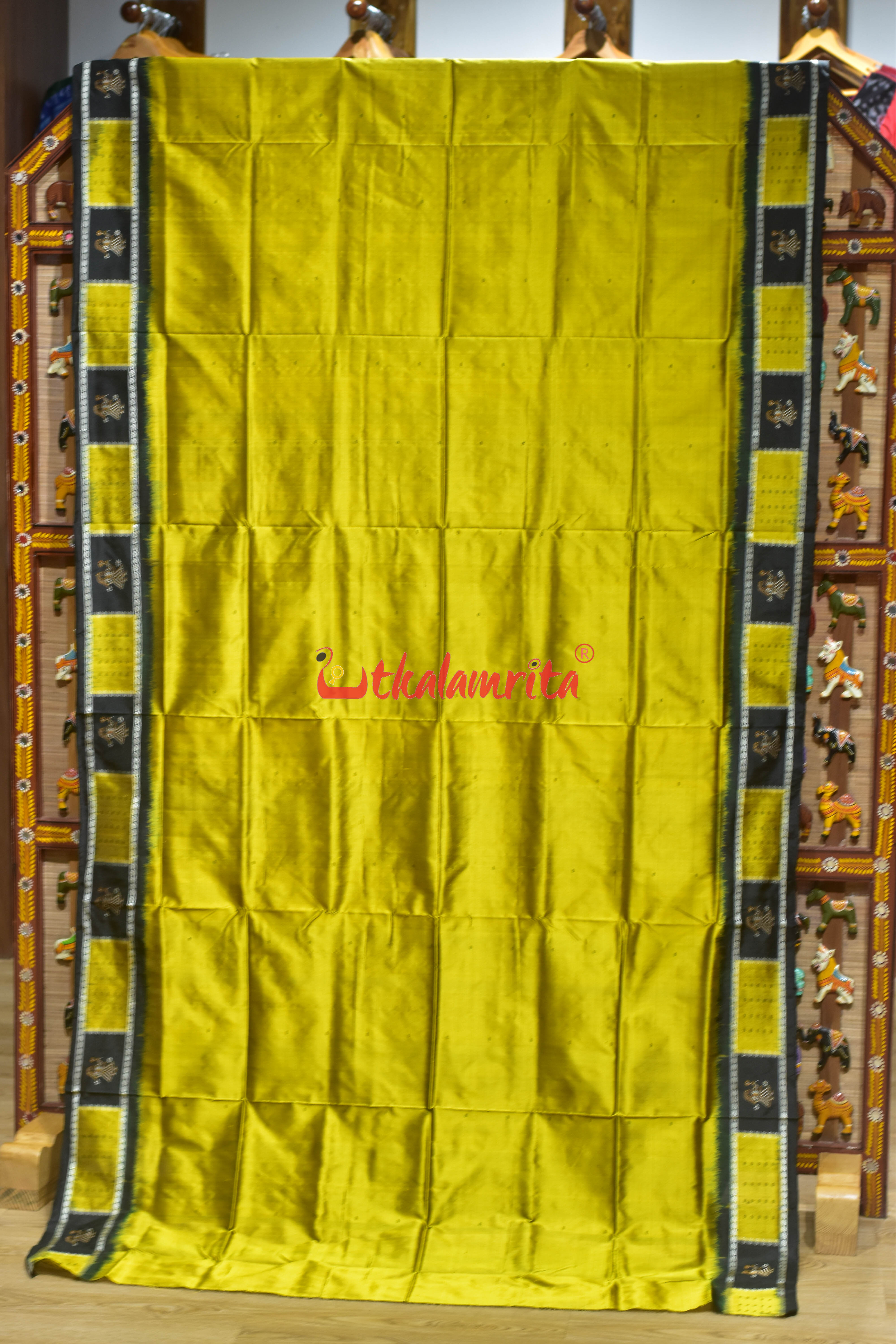Golden Doll Border Bomkai Silk Saree