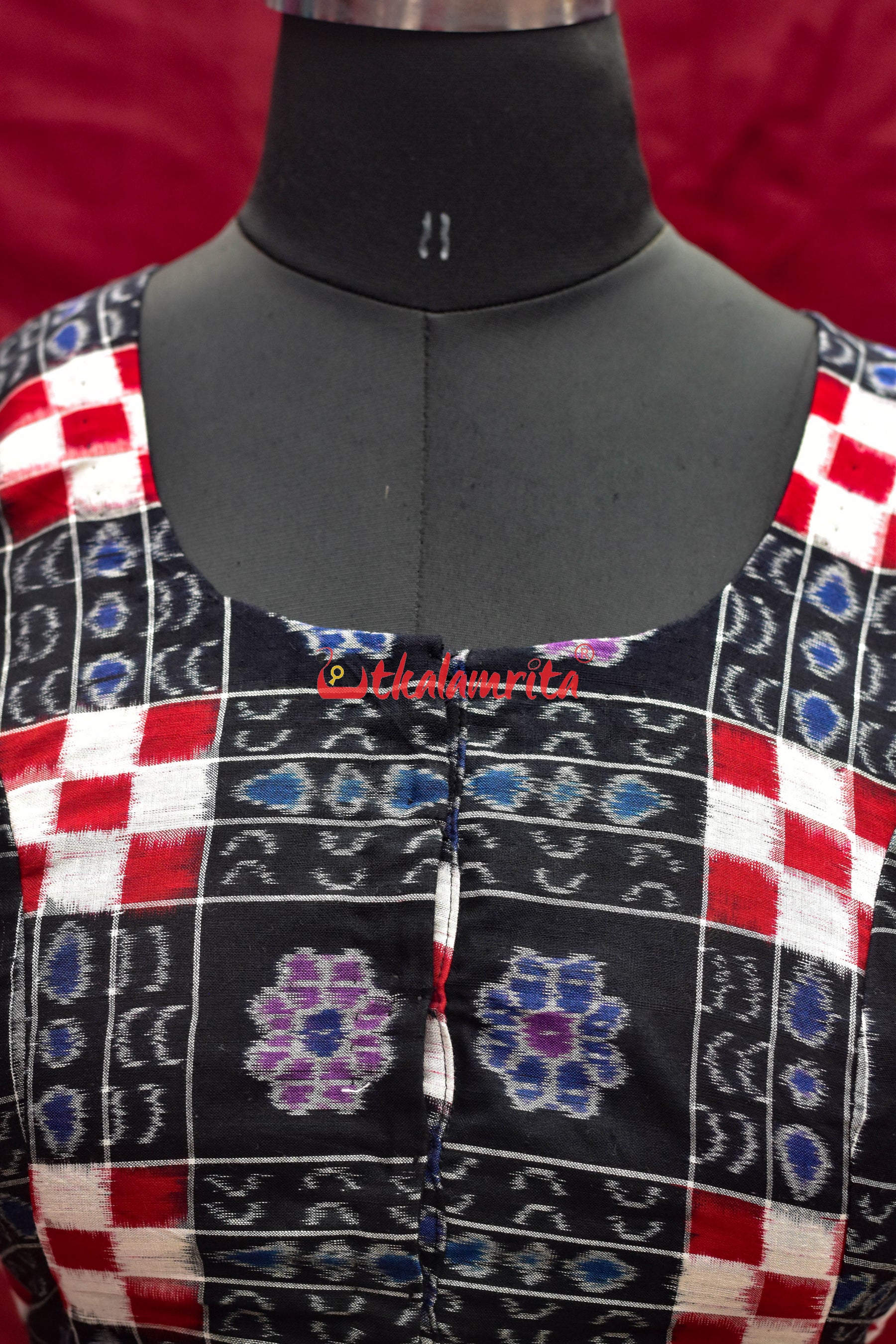 Black Flower Kothi Pasapali Cotton (Blouse)