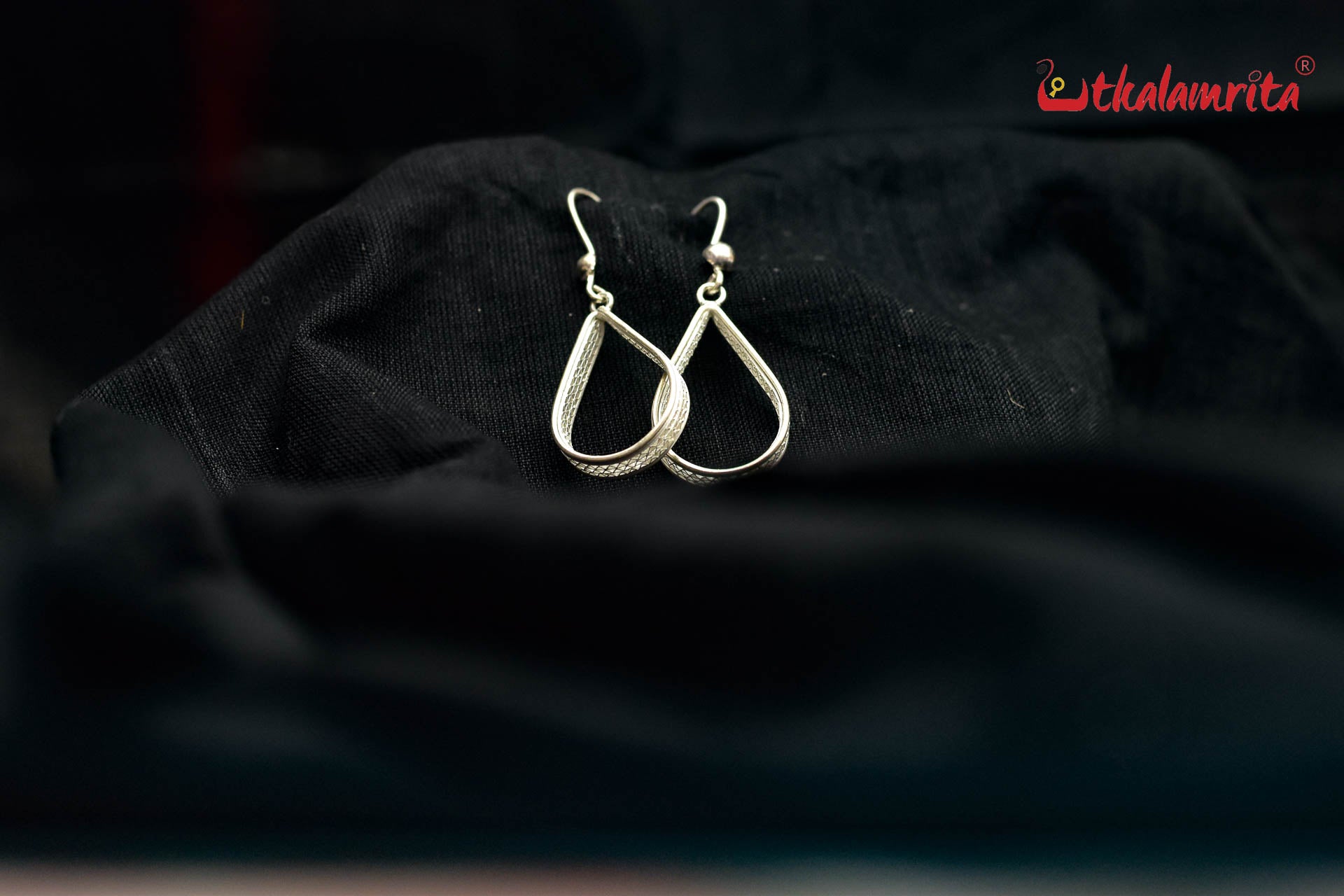Intricate Filigree Teardrop (Danglers)