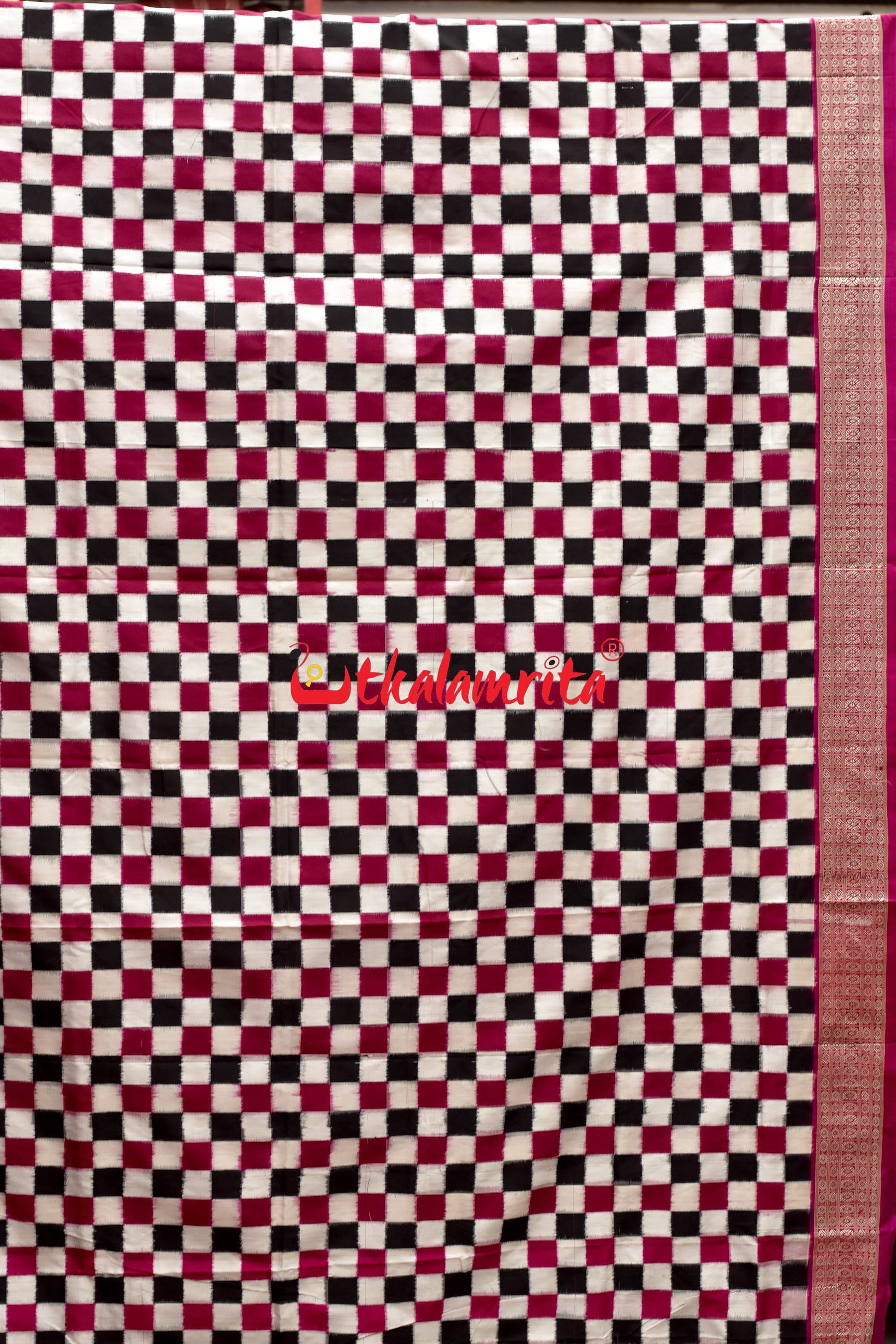 Total Pasapali Magenta Sambalpuri Silk Saree