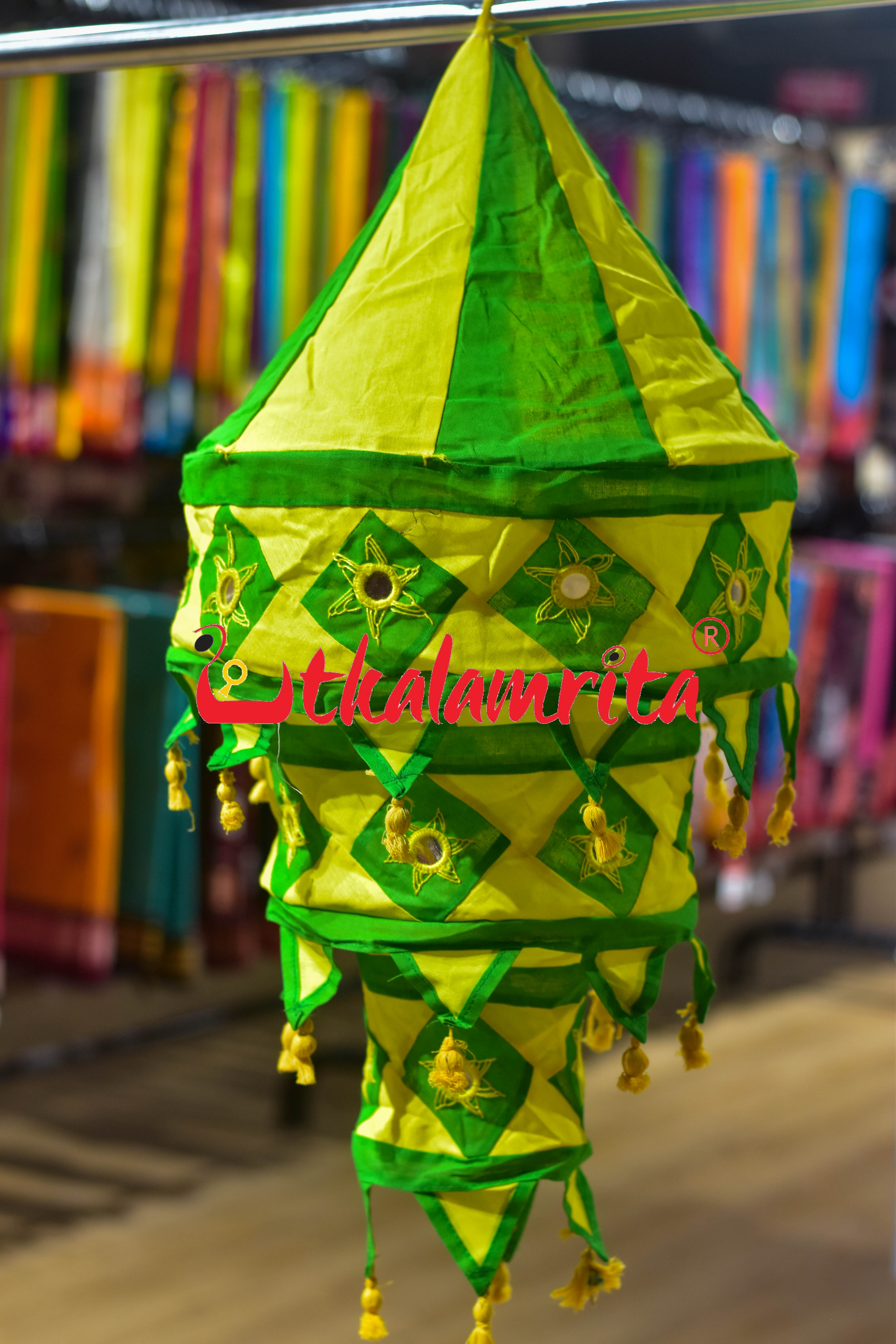 Green Lemon Special 3-Step Round Lampshade