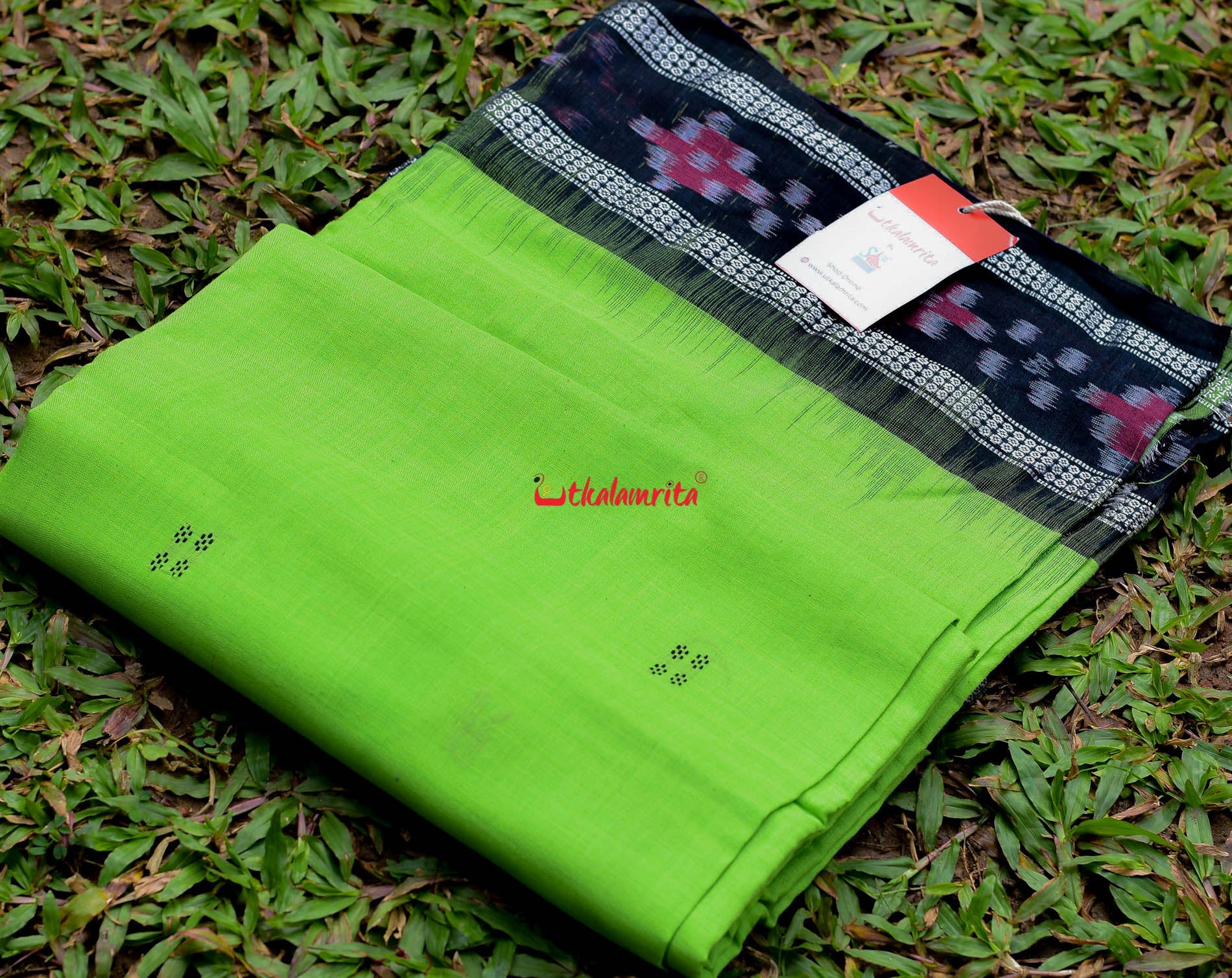 Parrot Green Rekha Buti Saree