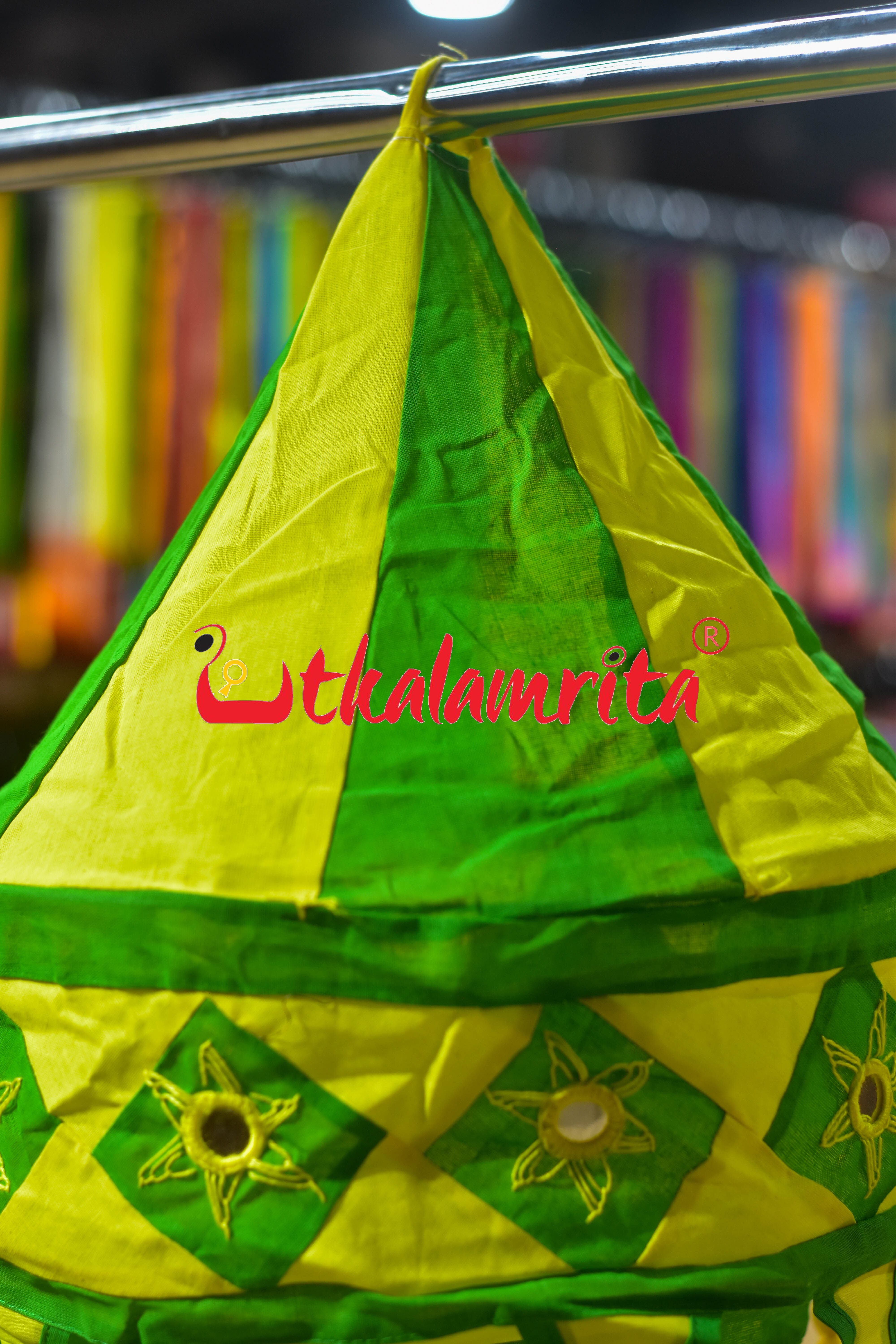 Green Lemon Special 3-Step Round Lampshade