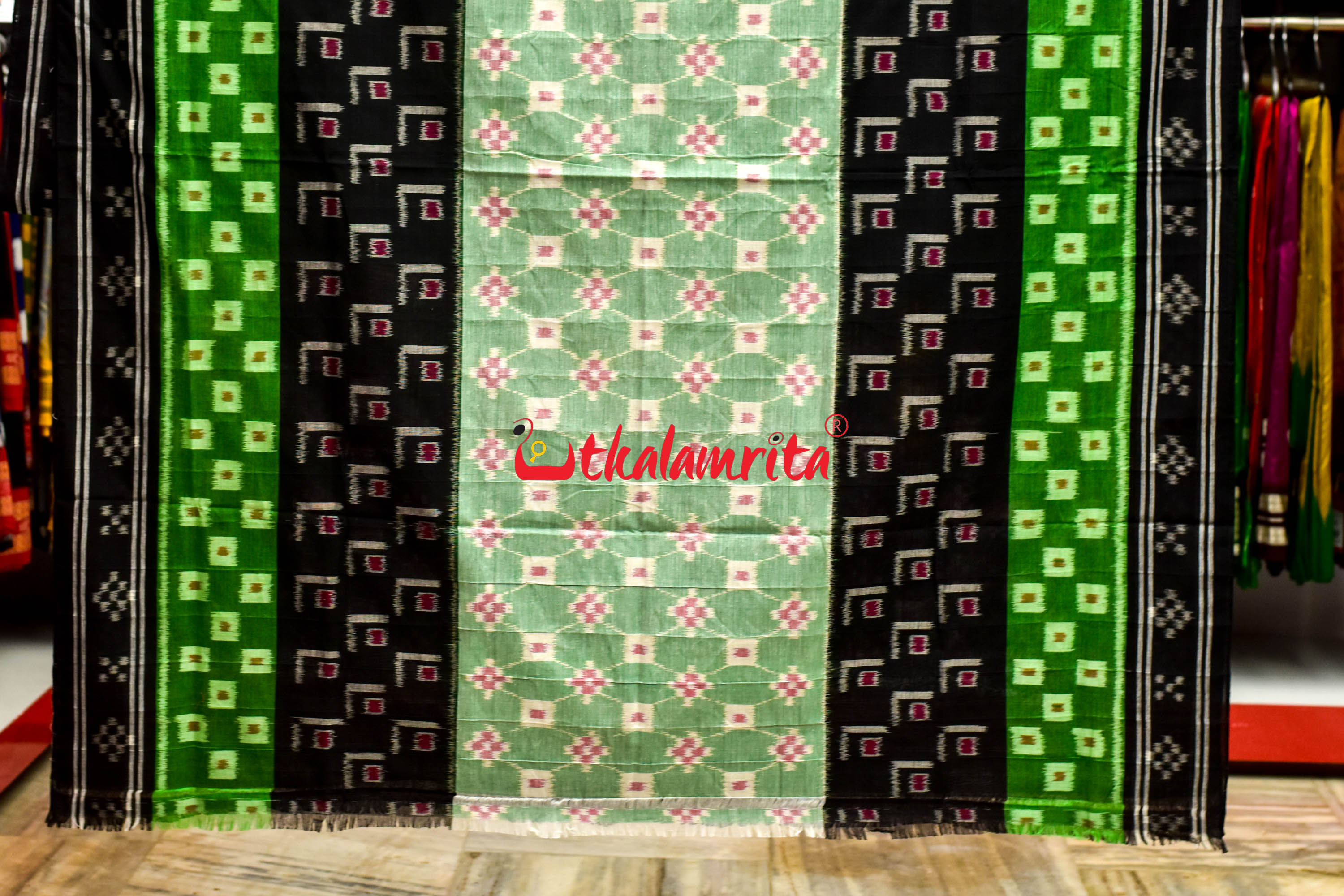 5D Green Middle Chain Khandua Cotton Saree