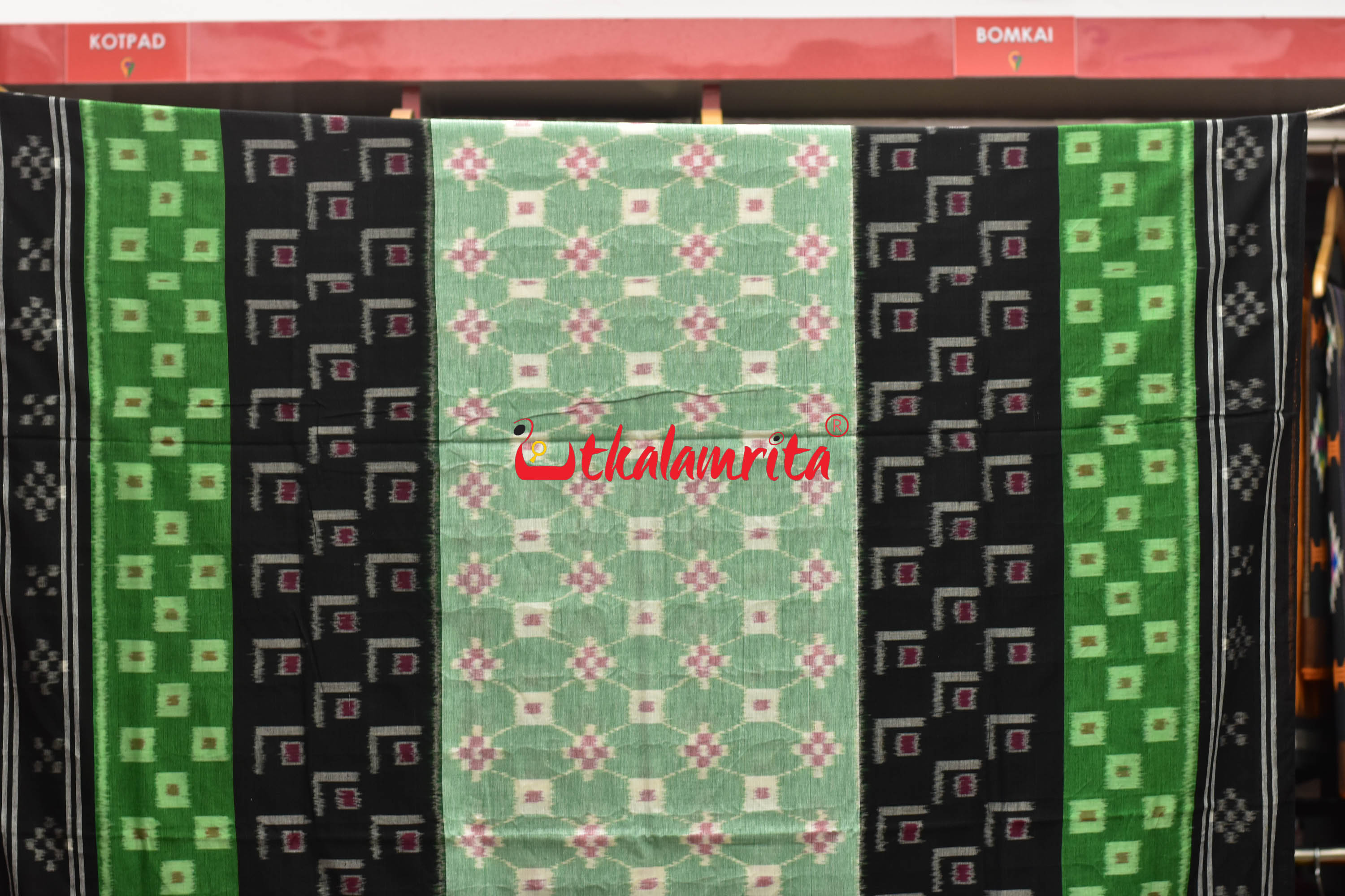5D Green Middle Chain Khandua Cotton Saree