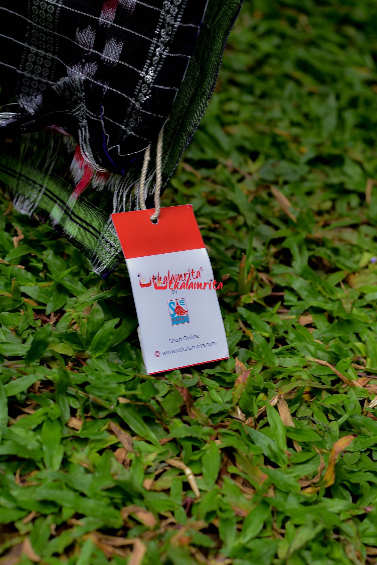 Parrot Green Rekha Buti Saree