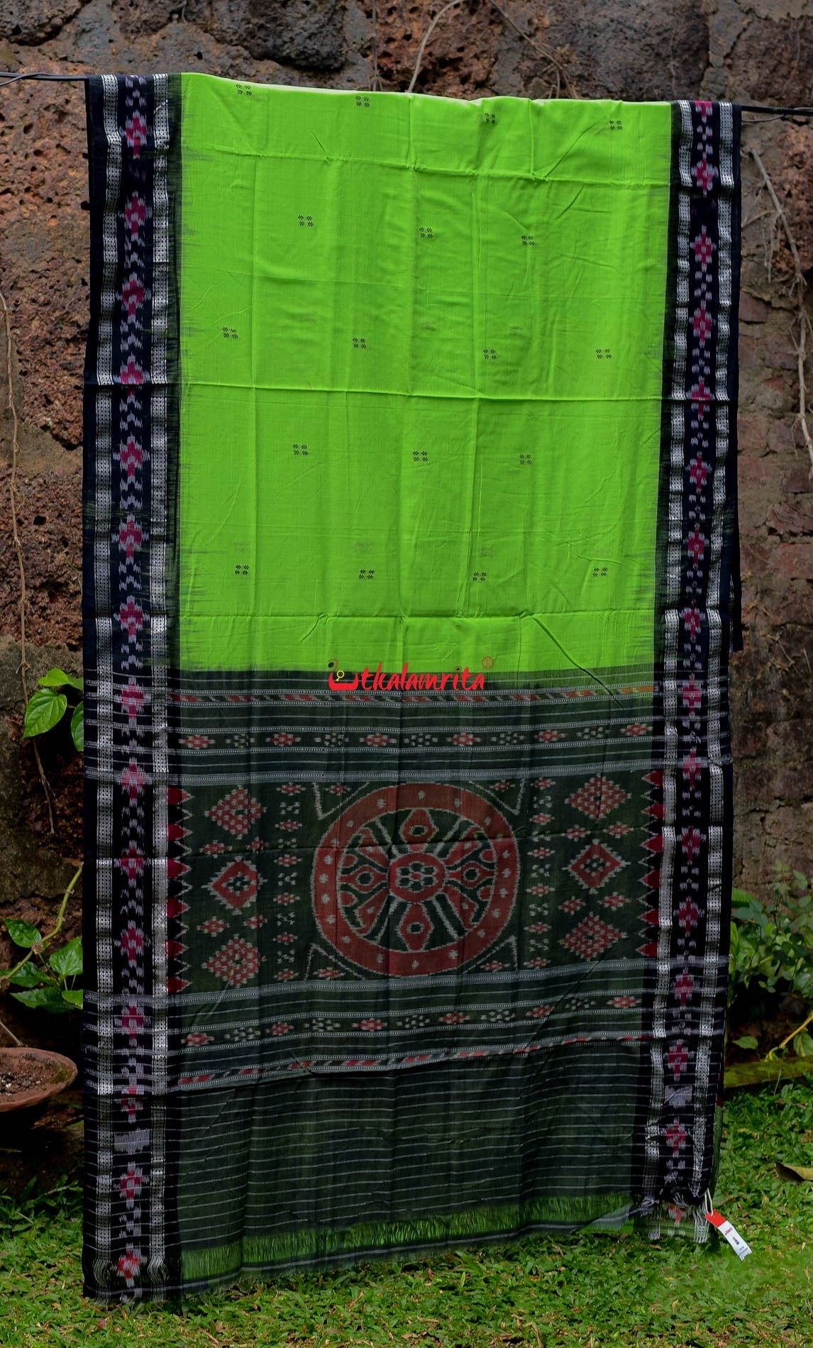 Parrot Green Rekha Buti Saree