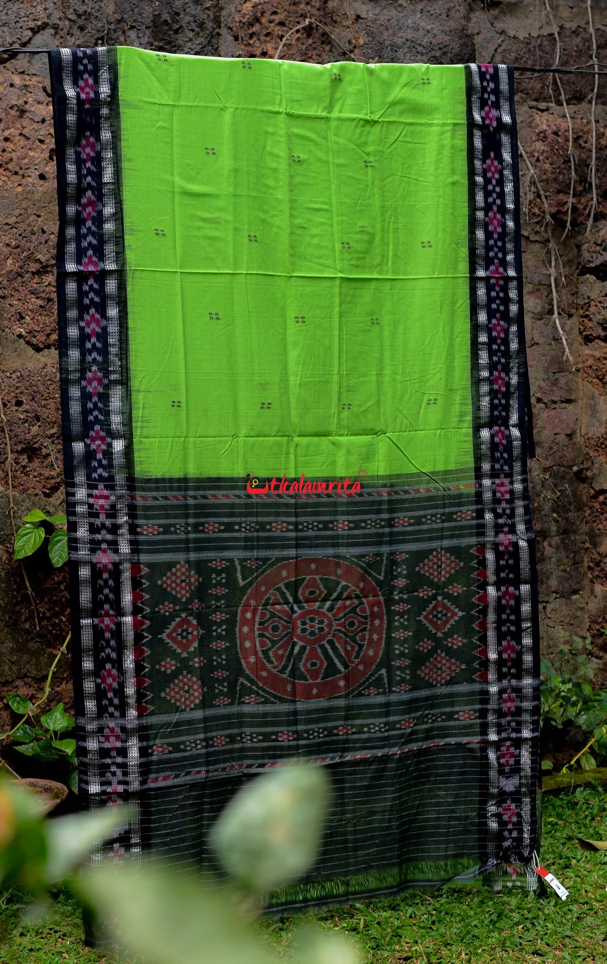 Parrot Green Rekha Buti Saree