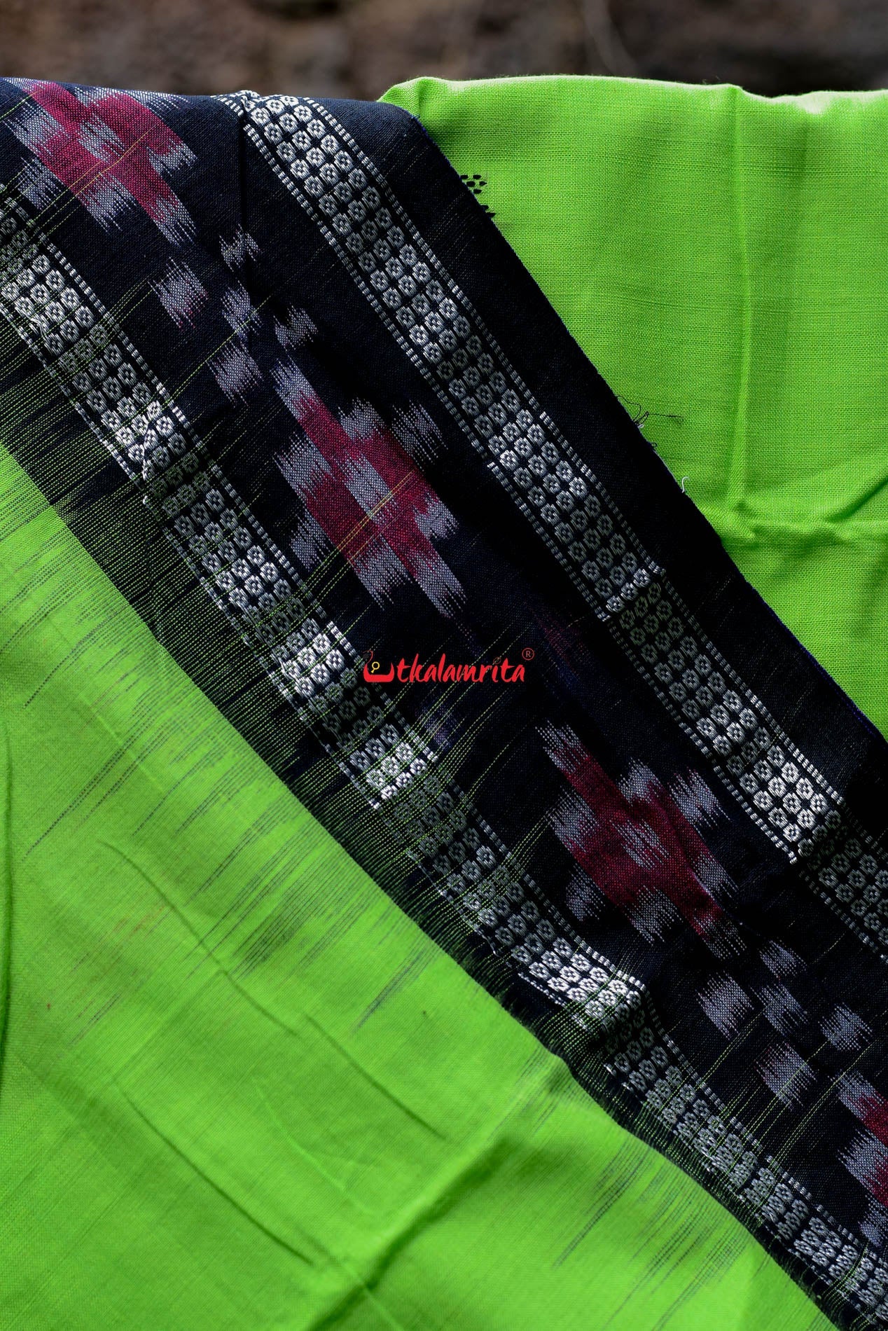 Parrot Green Rekha Buti Saree