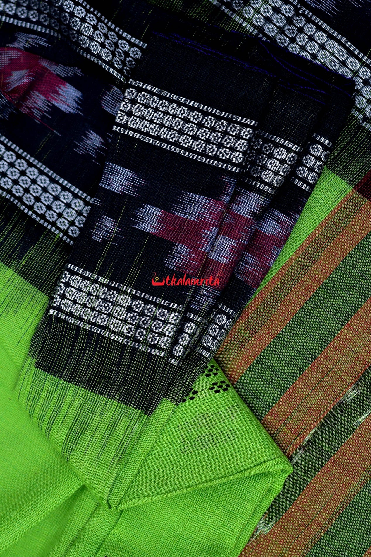 Parrot Green Rekha Buti Saree