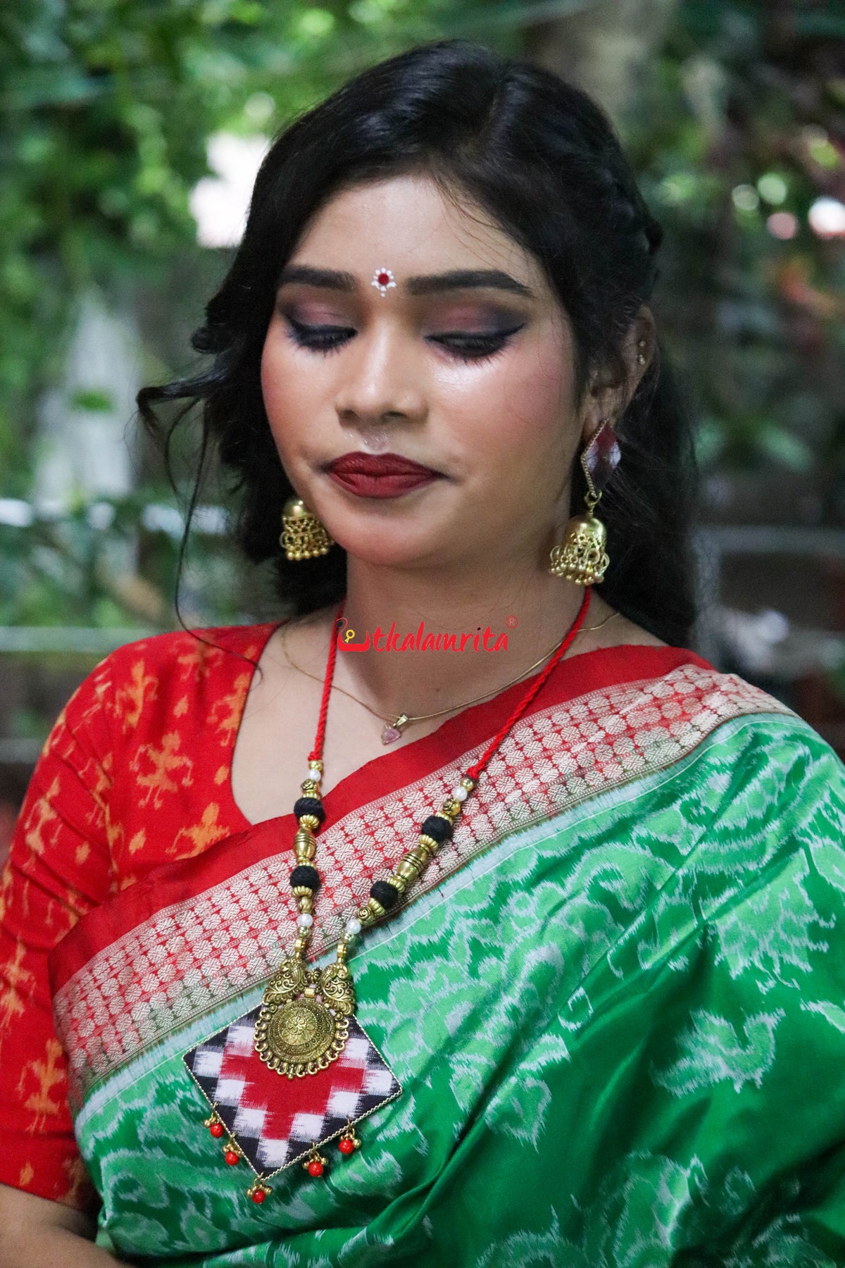 Tribals Standing Red (Blouse)