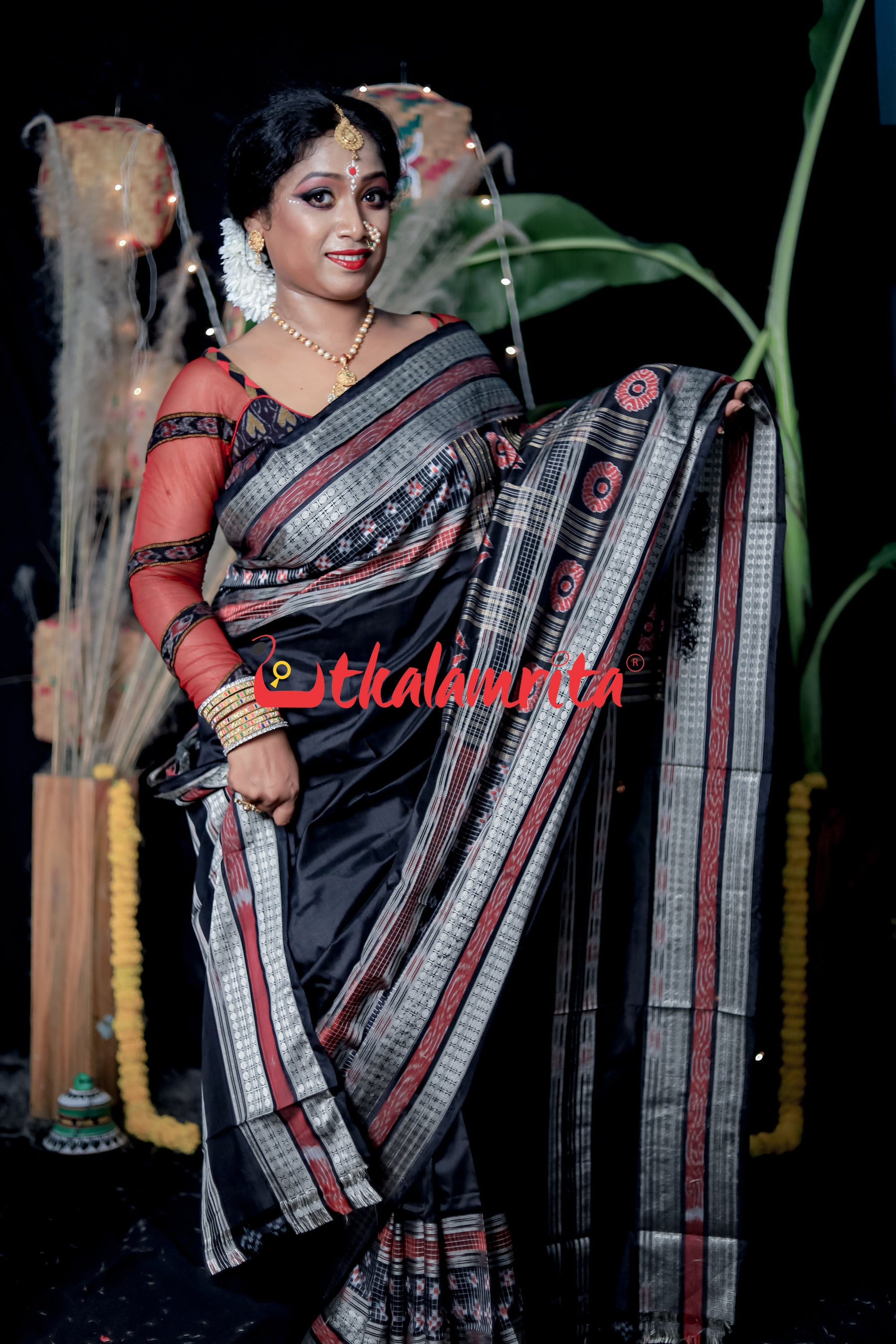 Black Pasapali Border Bichitra Sambalpuri Silk