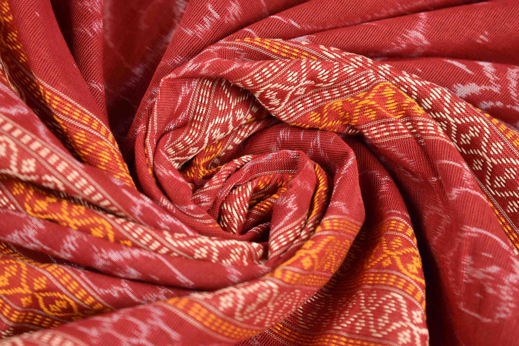13 Motifs Black Red Saree