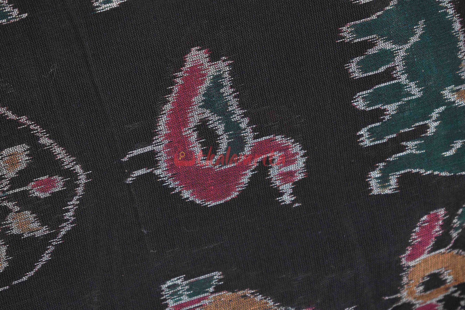13 Motifs Black Red Saree