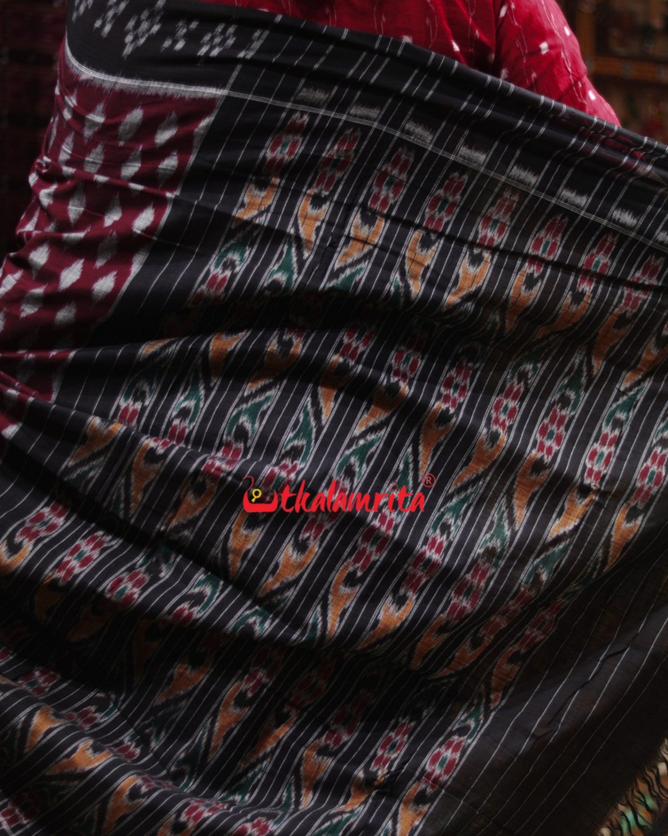Dotty Thikiri Maroon Khandua Cotton Saree