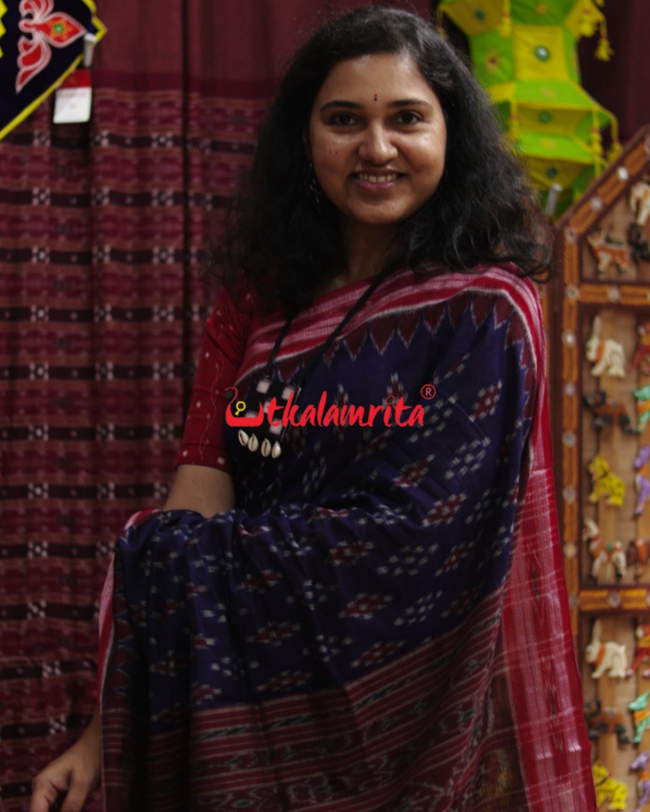 Navy Blue Body Pasapali Khandua Cotton Saree