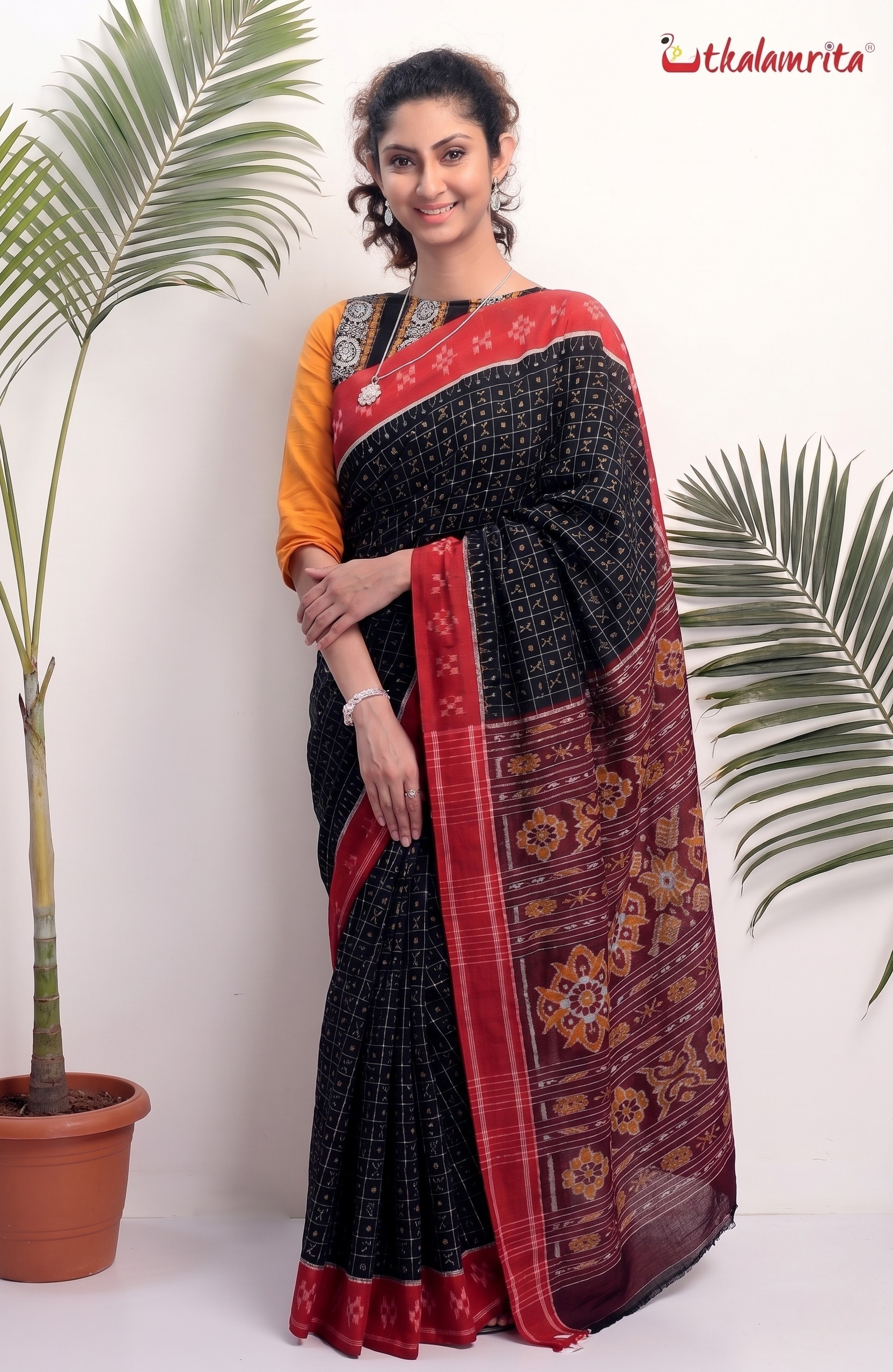 Black Red Parijata Khandua Cotton Saree