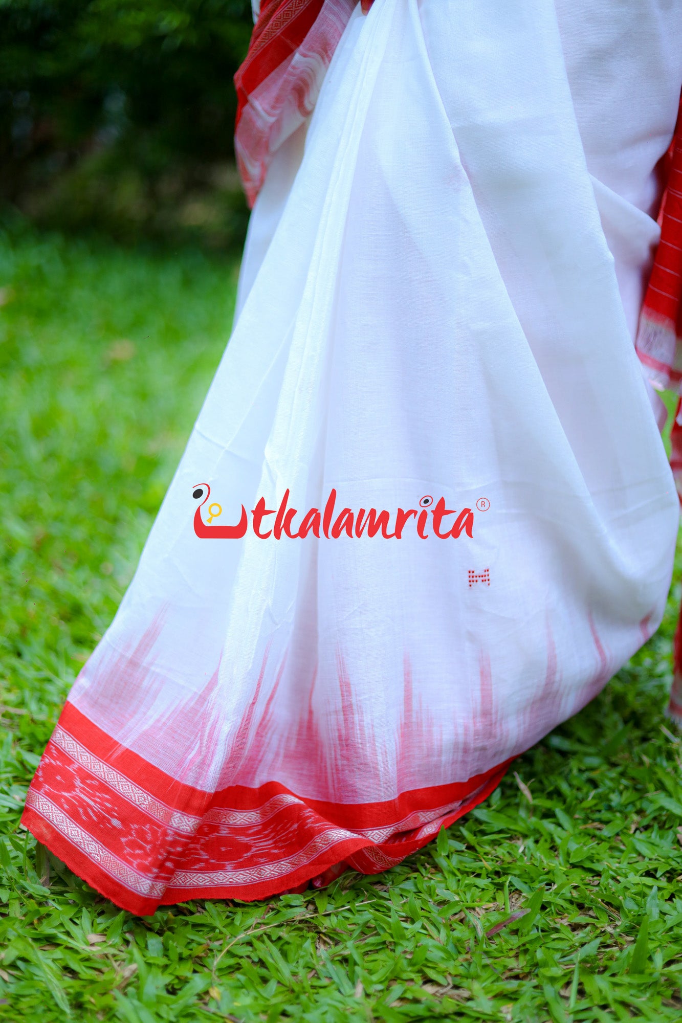 White Red Buti Kumbha Cotton Saree