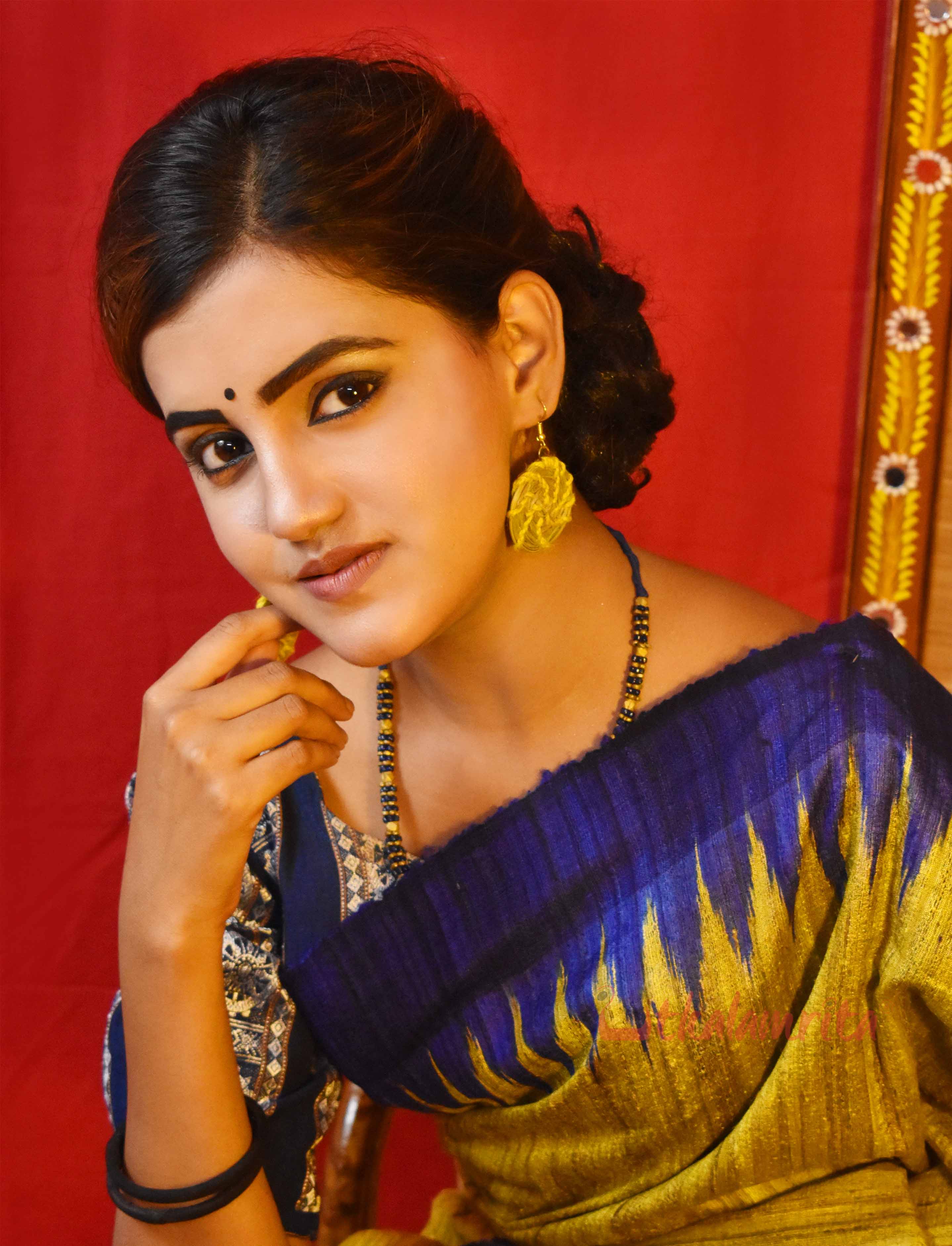 Round and Yellow (Golden Grass Earrings)