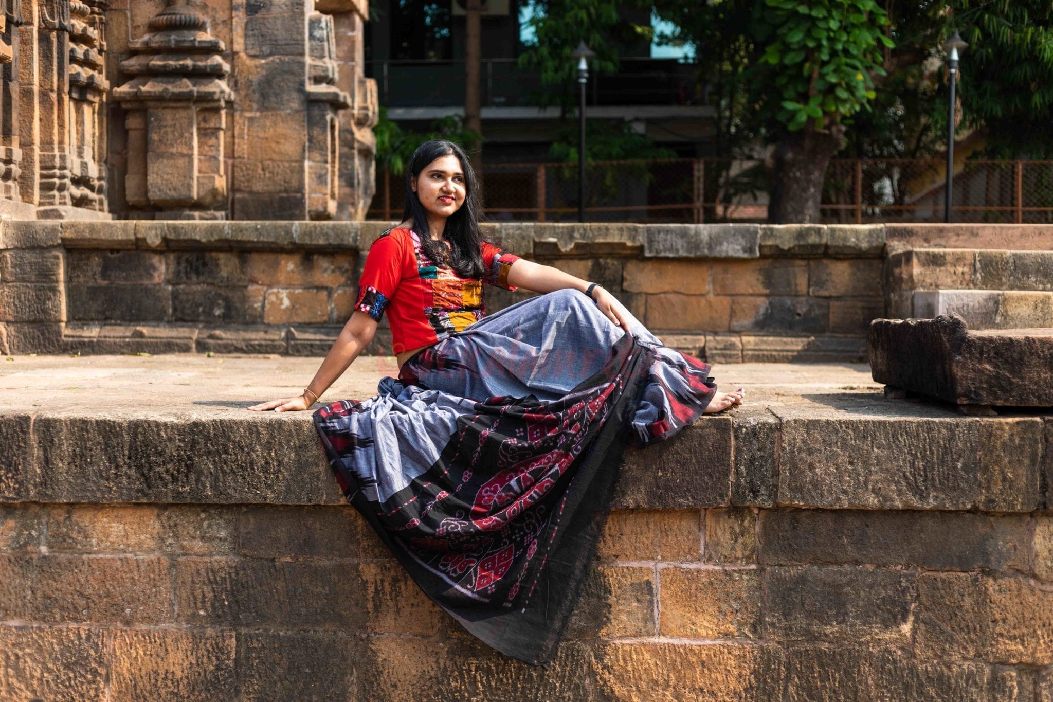 Kargil Kumbha Grey Cotton Saree