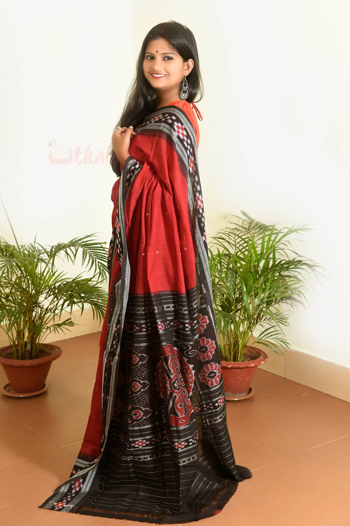 Red Pasapali Border Khandua Cotton Saree