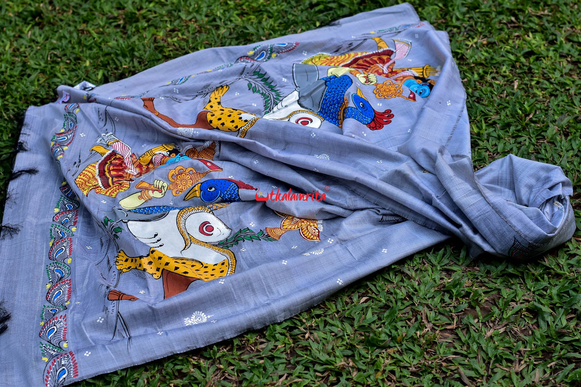 Grey Dupatta Nabagunjara