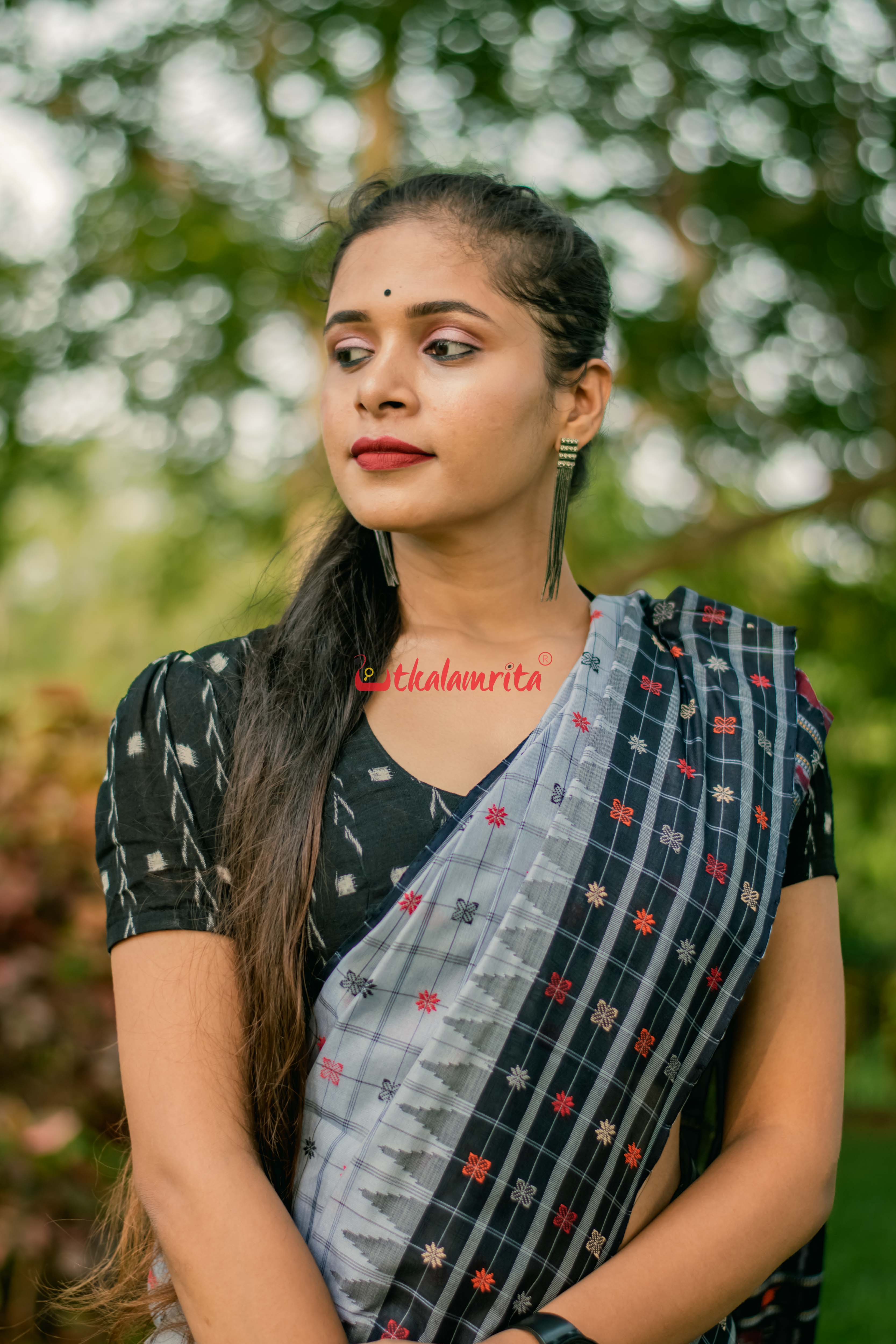 Grey AsmaanTara Phoda Kumbha Sico Saree