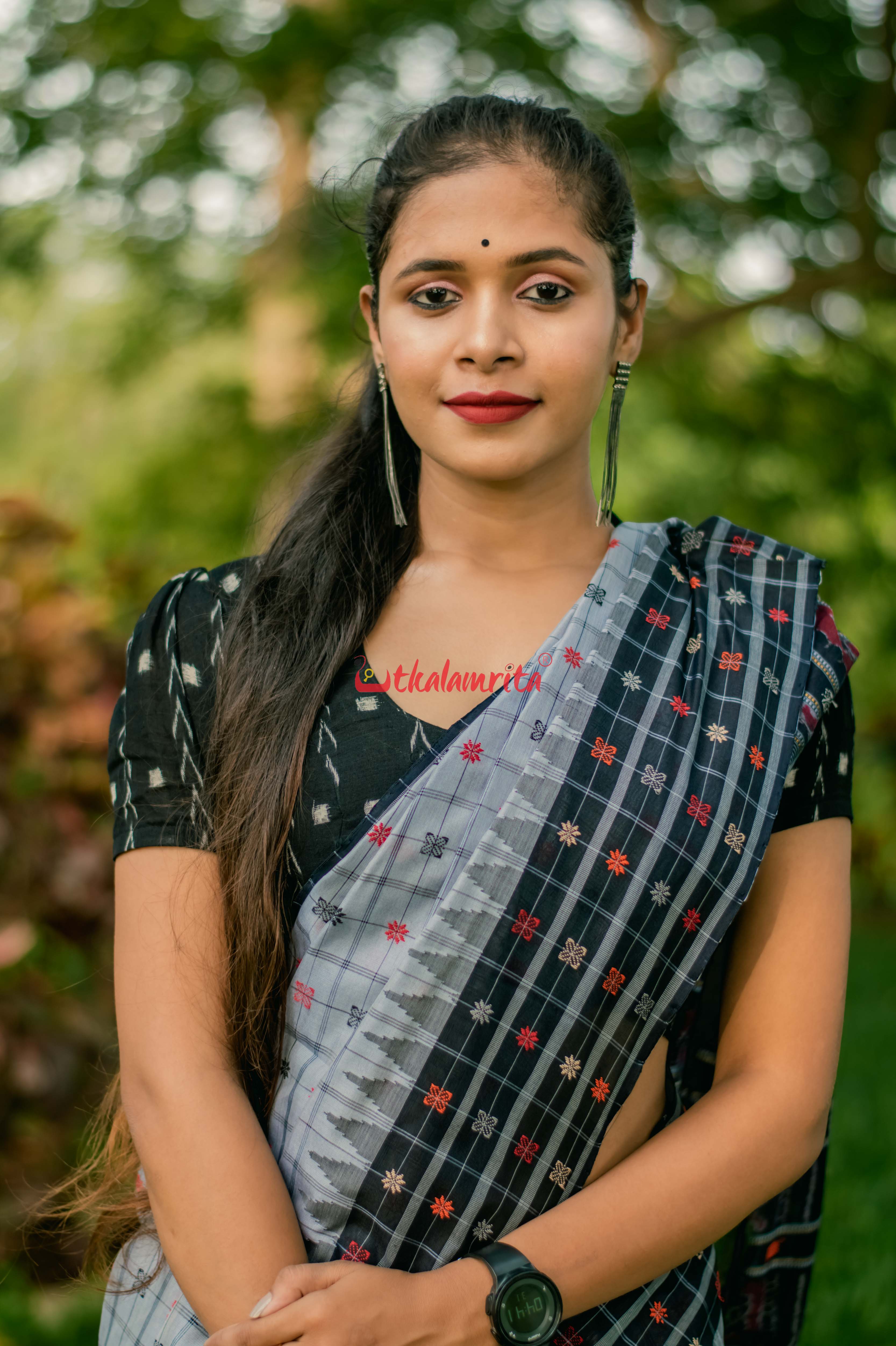 Grey AsmaanTara Phoda Kumbha Sico Saree