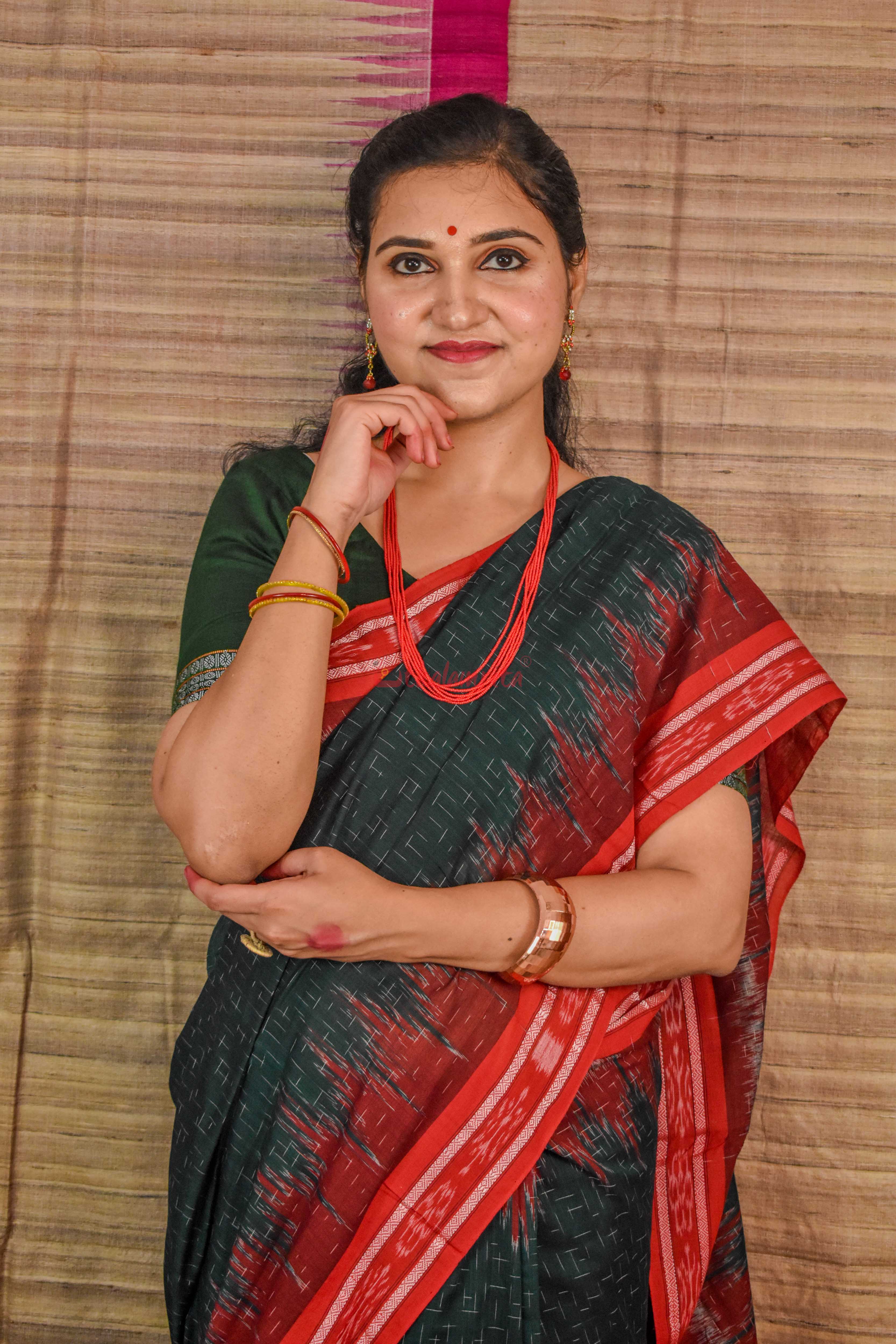 Bottle Green Red Jharana