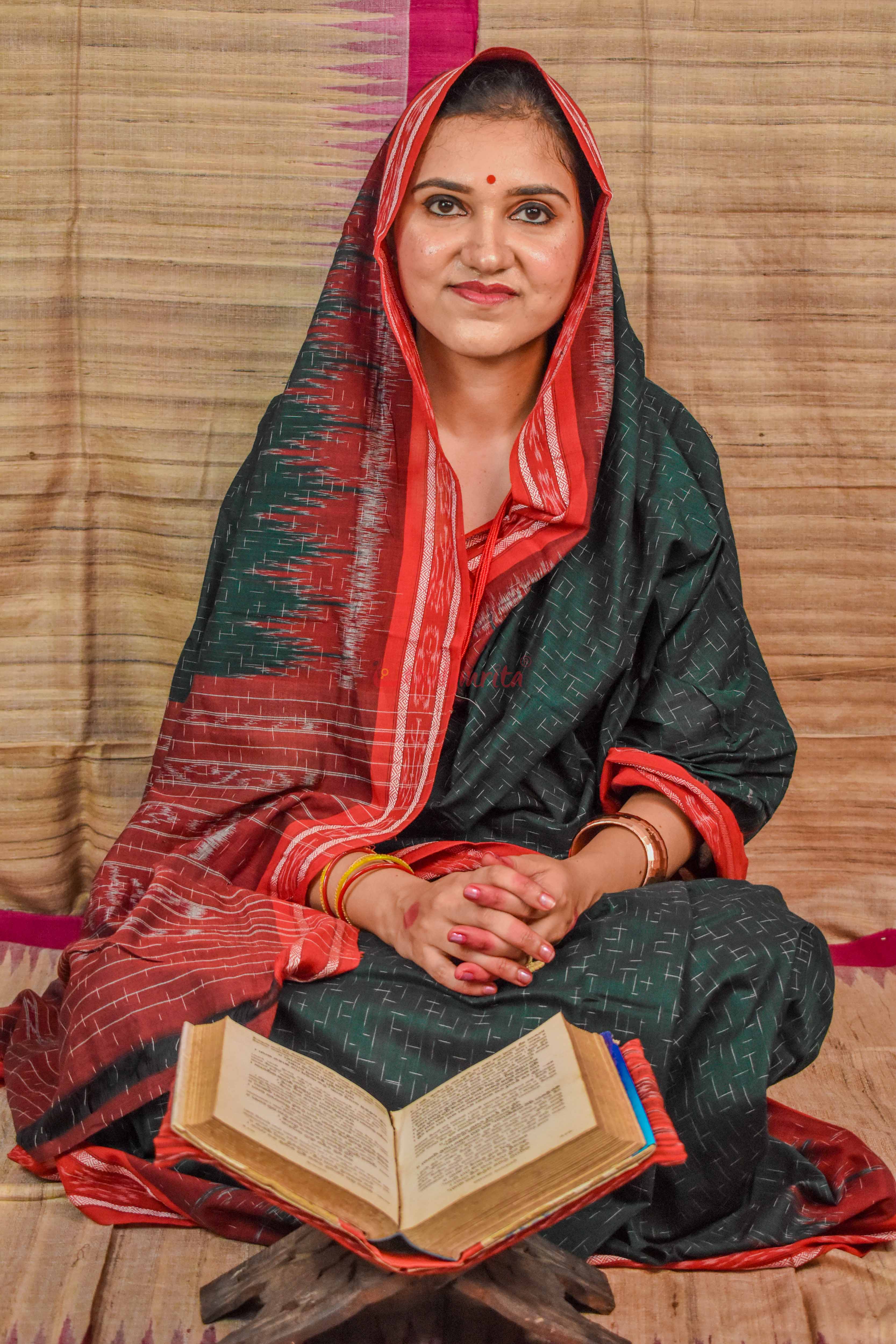 Bottle Green Red Jharana