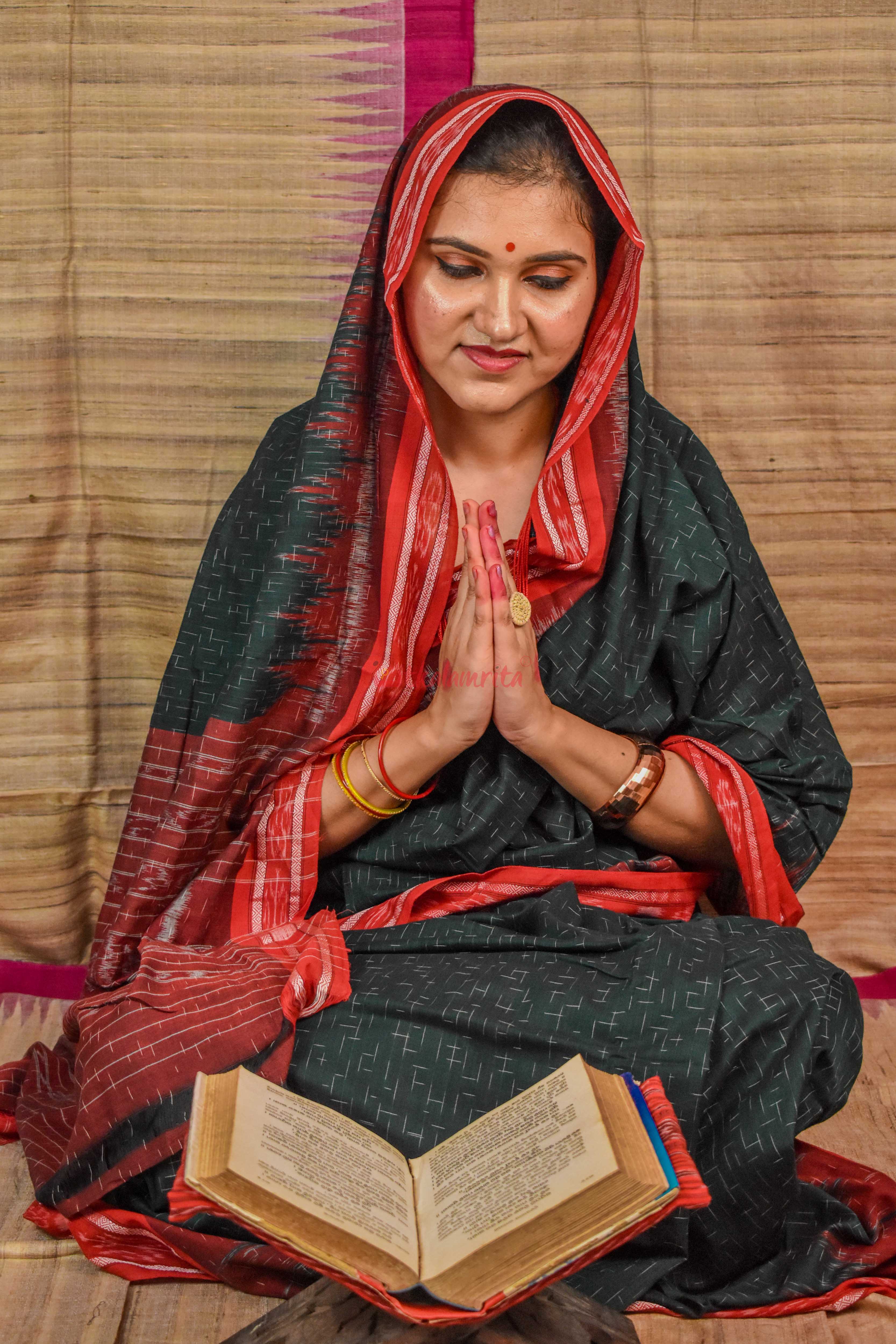 Bottle Green Red Jharana