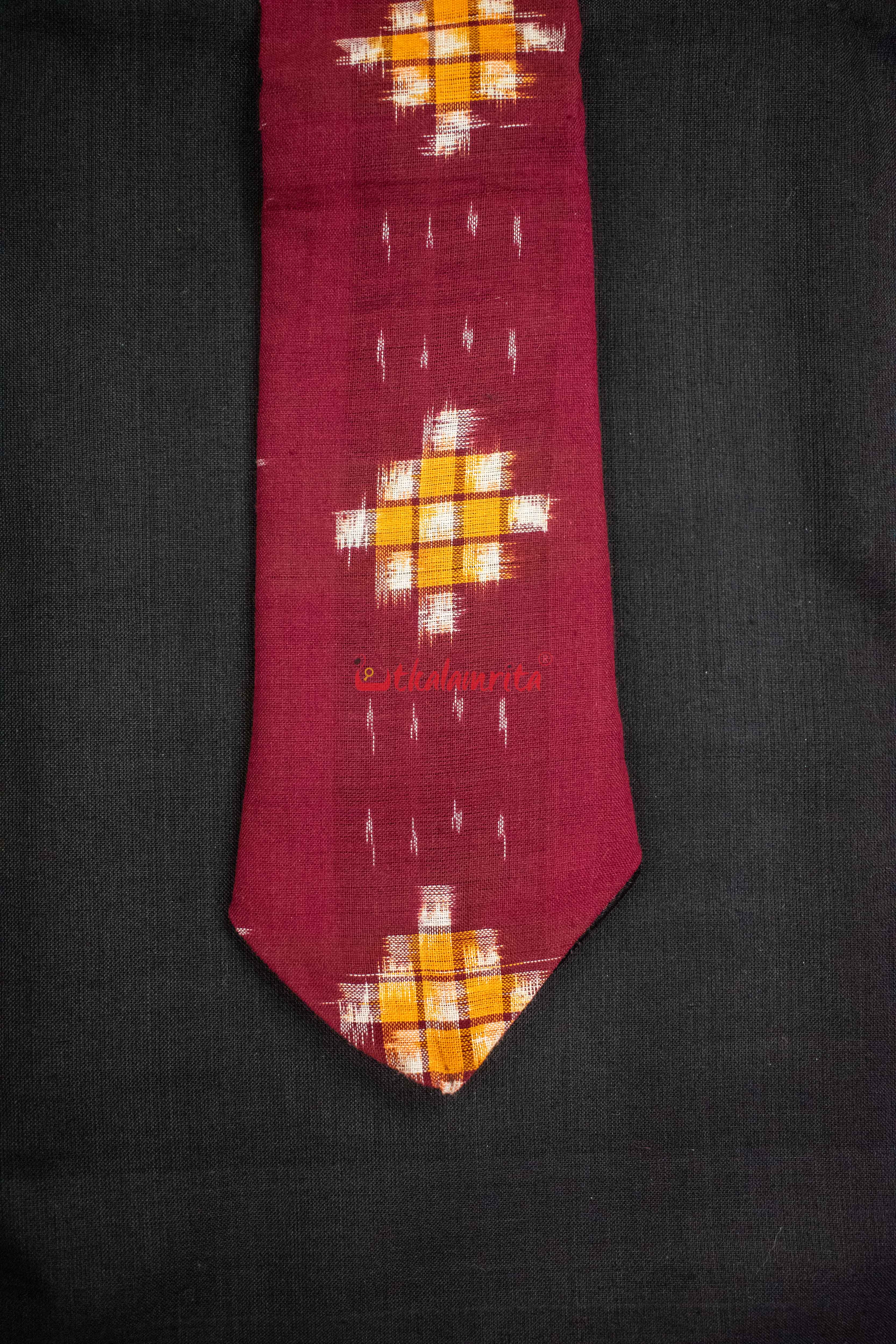 Red Pasapali (Tie)