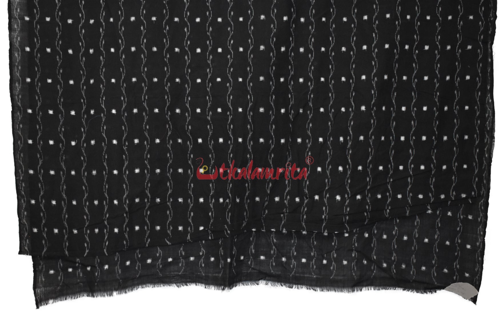 Black Tipa Pasapali Lata (Fabric)